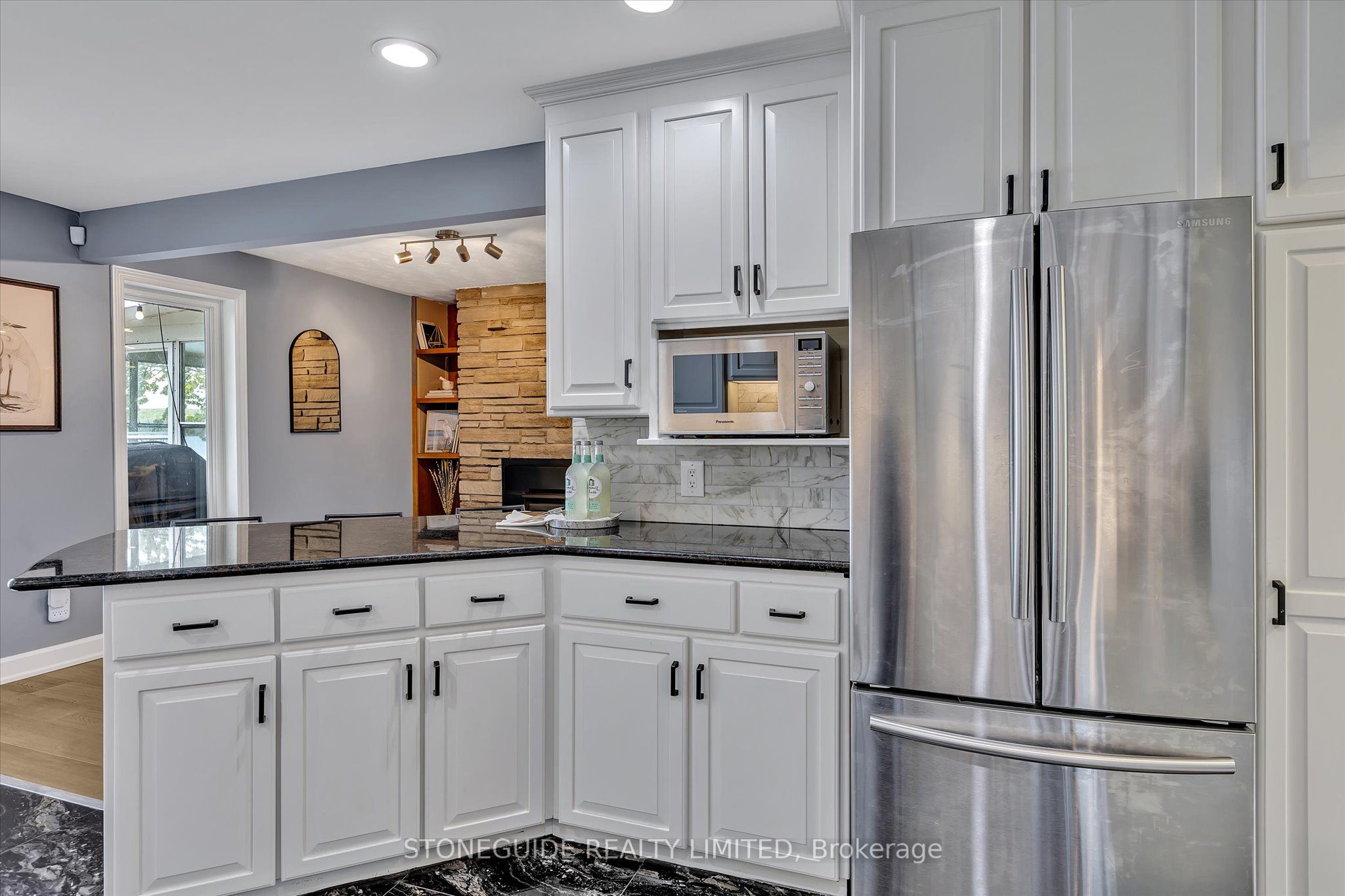 409 Gifford Drive Property Photo 19