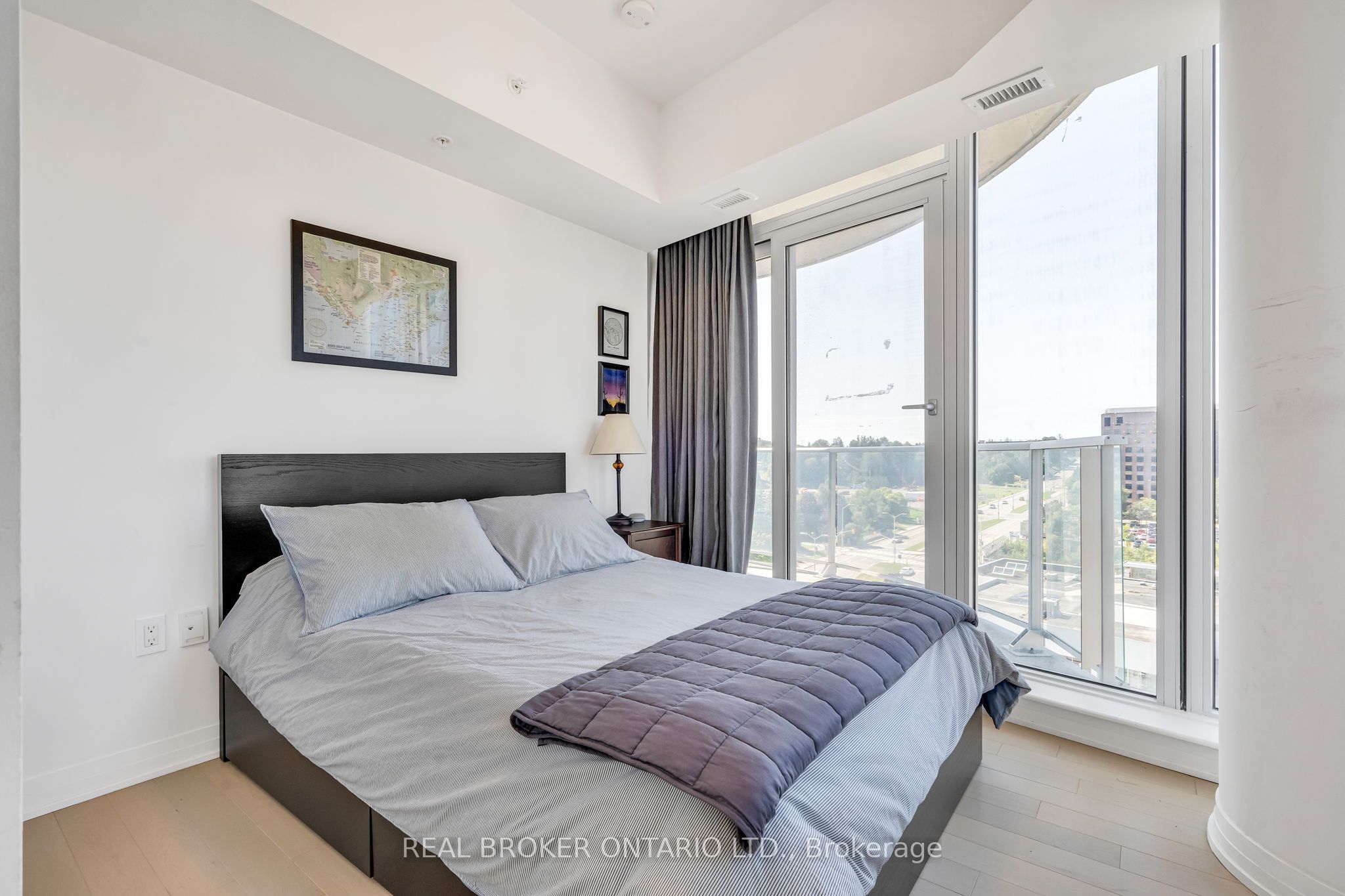 805 Carling Avenue 802 Property Photo 11