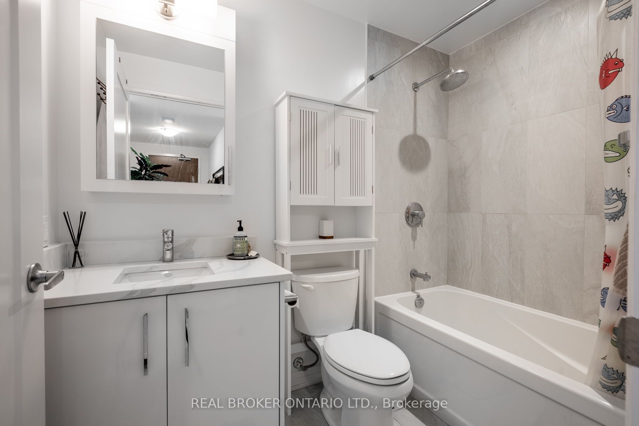 805 Carling Avenue 802 Property Photo 15