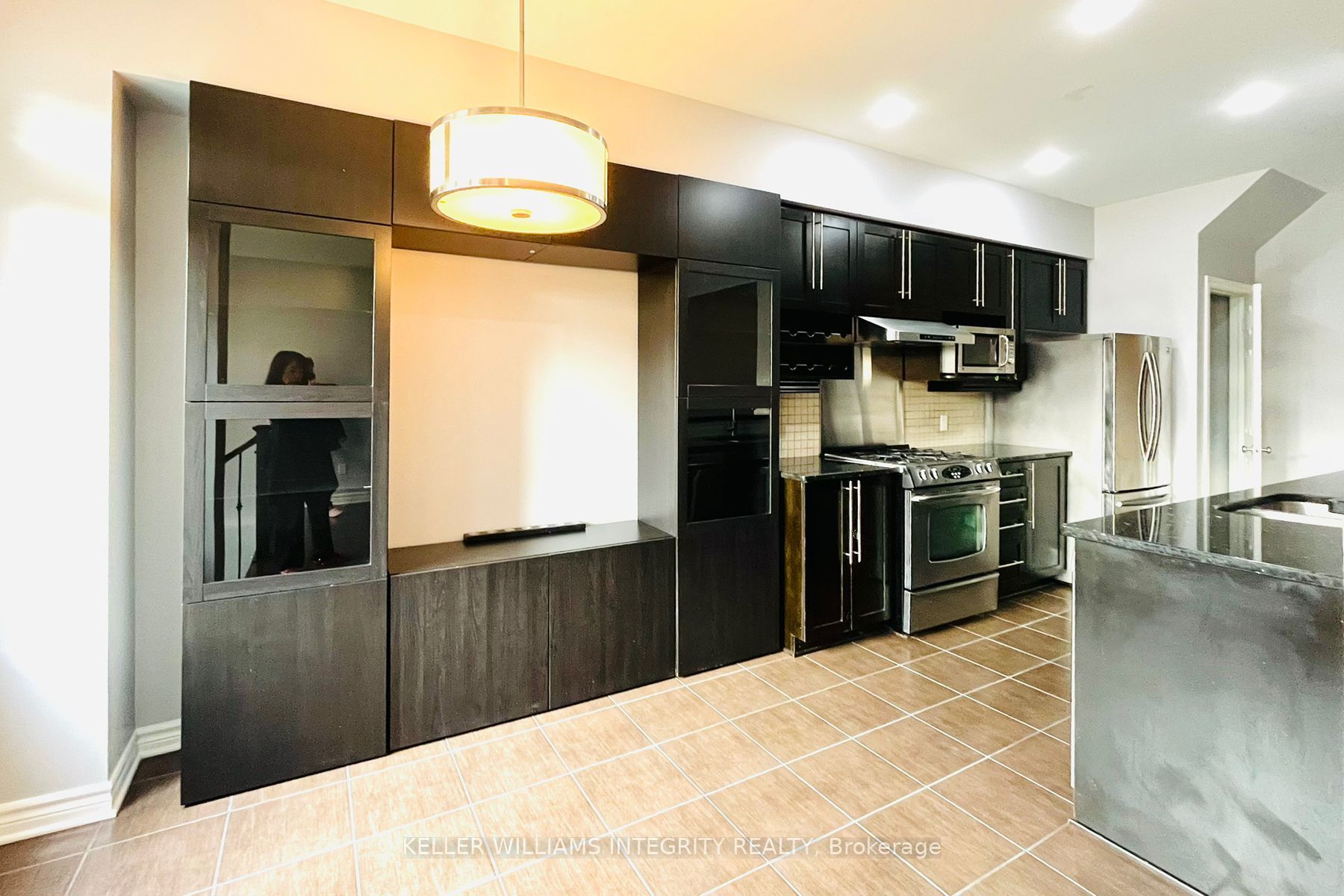 280 Celtic Ridge Cres Property Photo 9