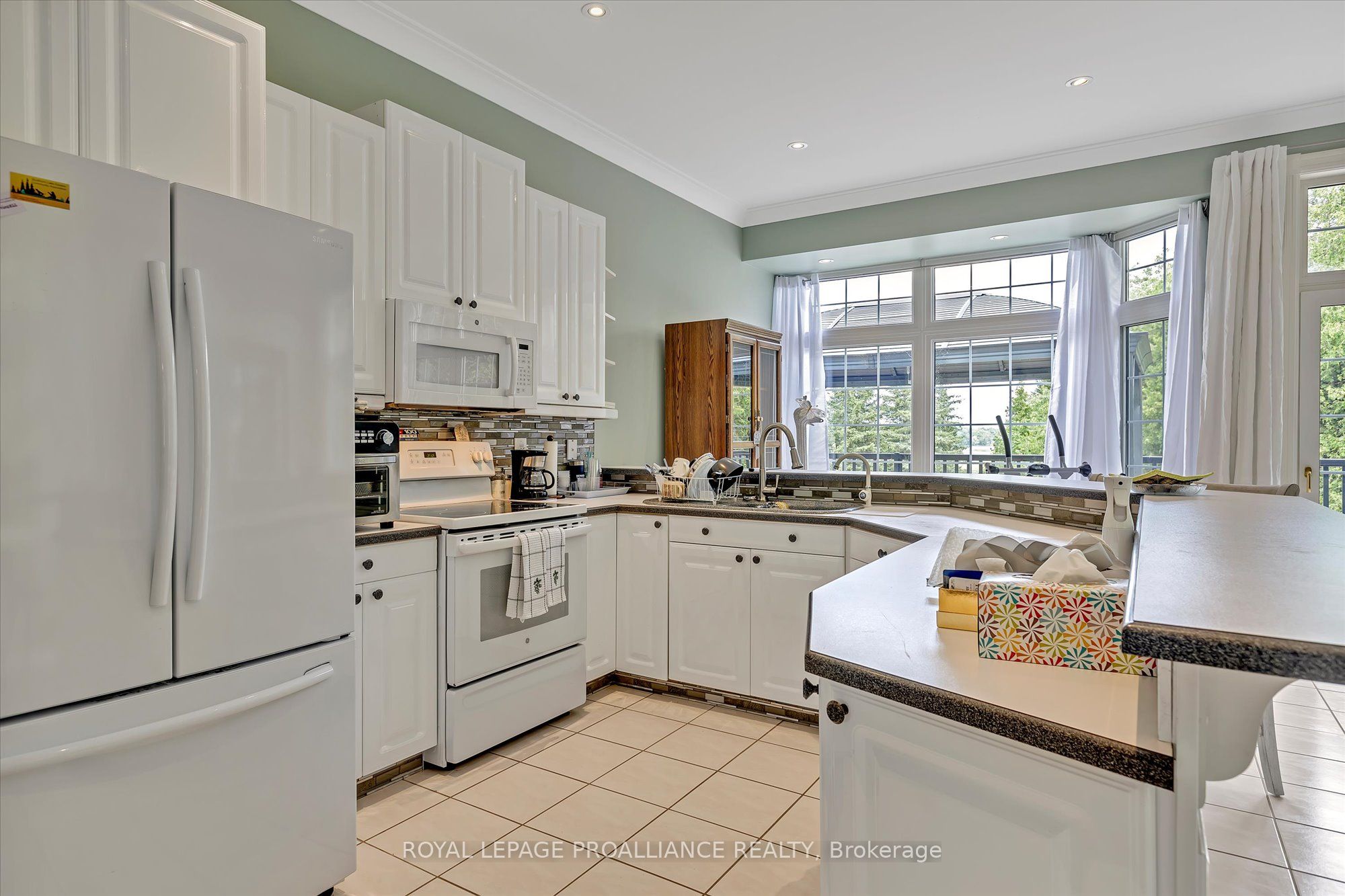 137 Sumcot Drive Property Photo 8