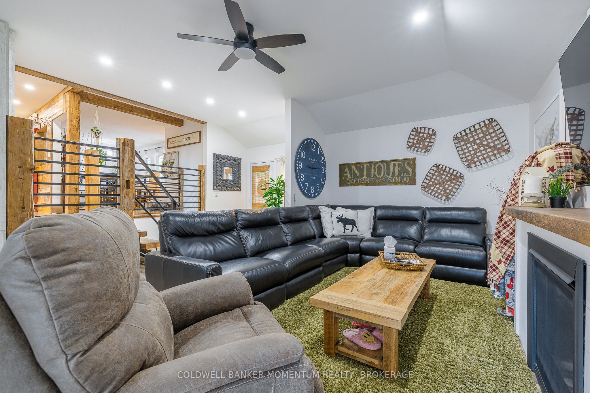 7 Overholt Street Property Photo 16