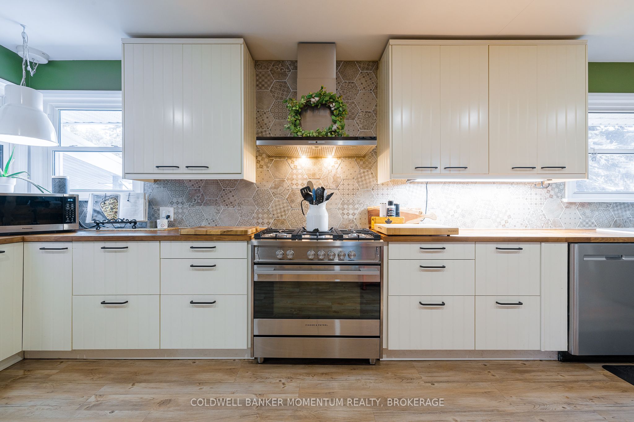 7 Overholt Street Property Photo 21
