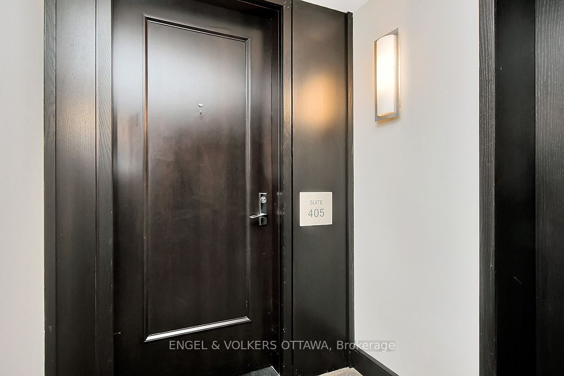 700 Sussex Drive 405 Property Photo 6