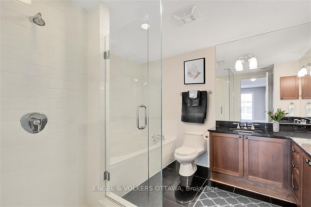 700 Sussex Drive 405 Property Photo 9
