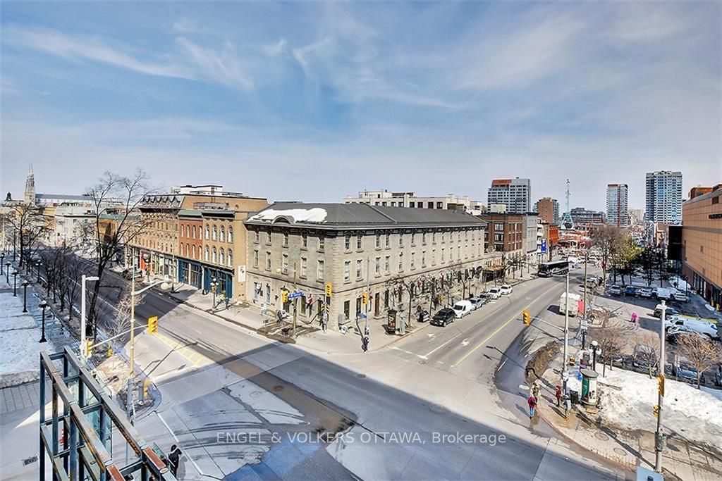 700 Sussex Drive 405 Property Photo 11