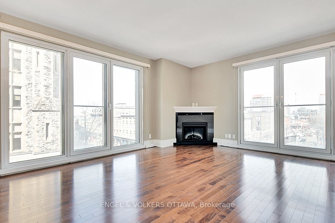 700 Sussex Drive 405 Property Photo 12