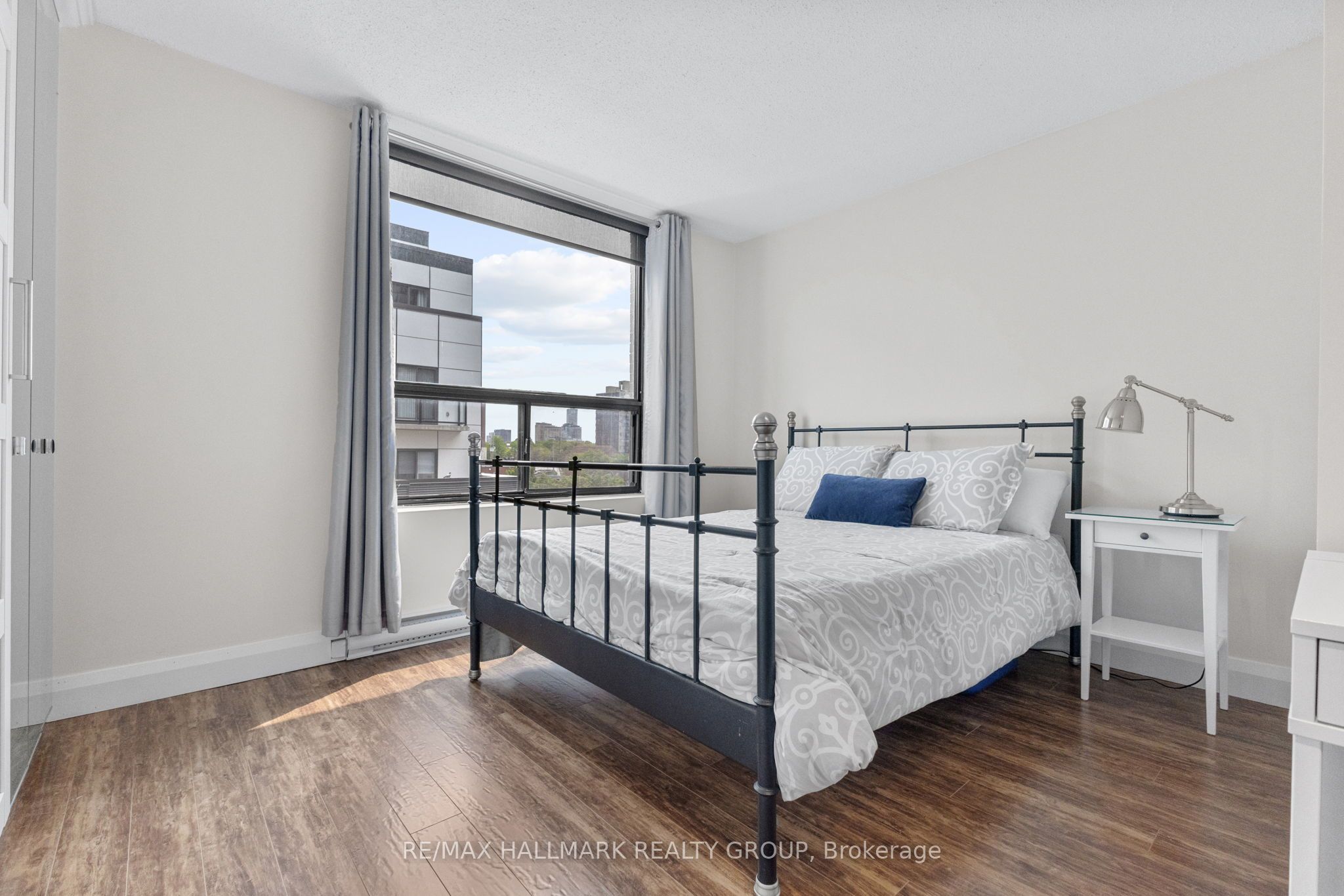 #301 - 99 Holland Avenue Property Photo 19