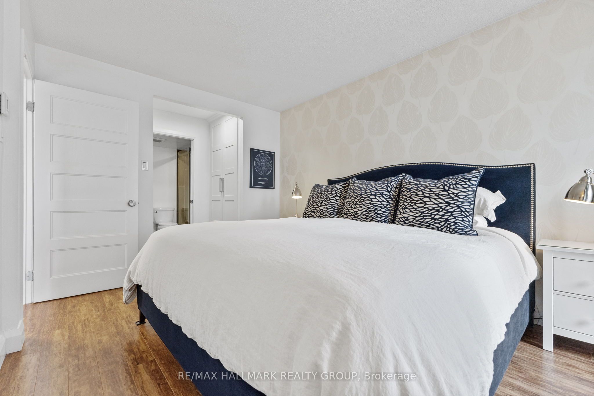 #301 - 99 Holland Avenue Property Photo 23