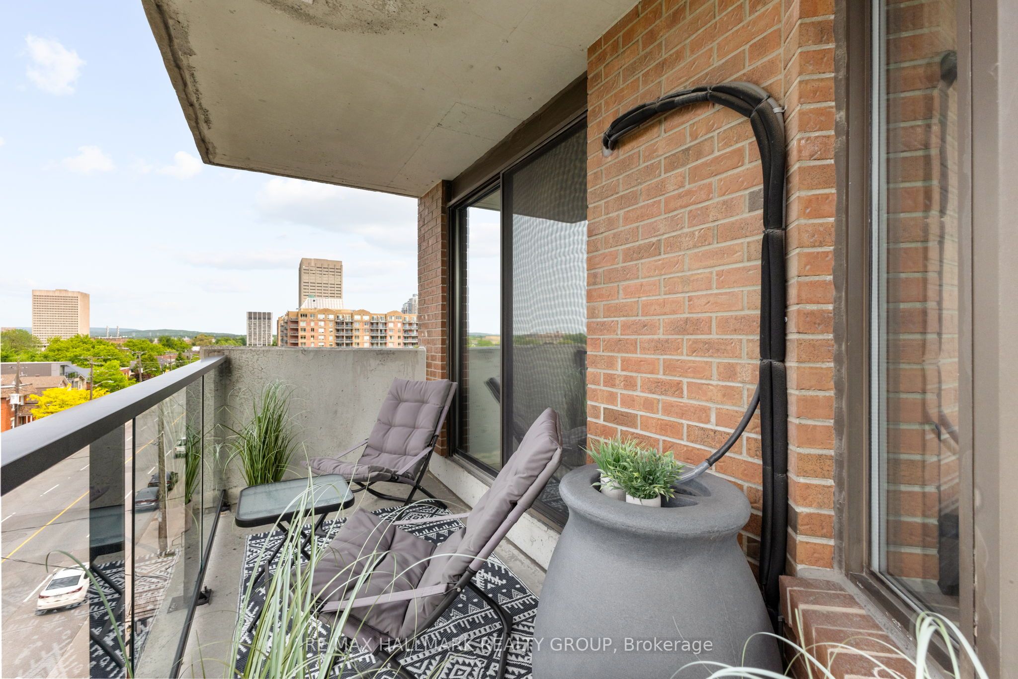 #301 - 99 Holland Avenue Property Photo 28