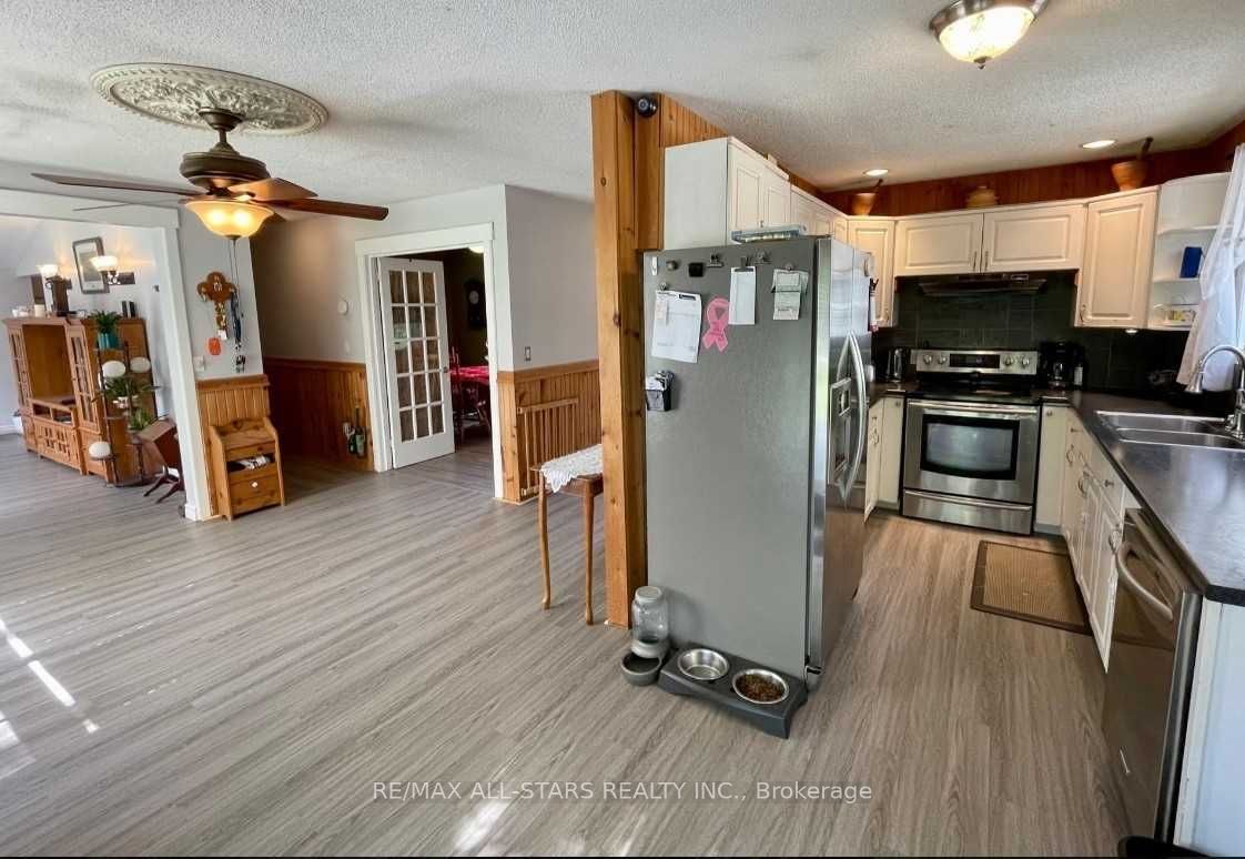 42 Cedar Ct Property Photo 6