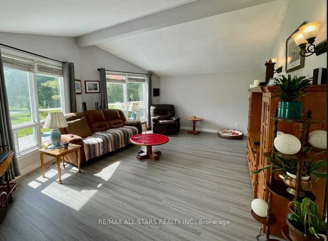 42 Cedar Ct Property Photo 9