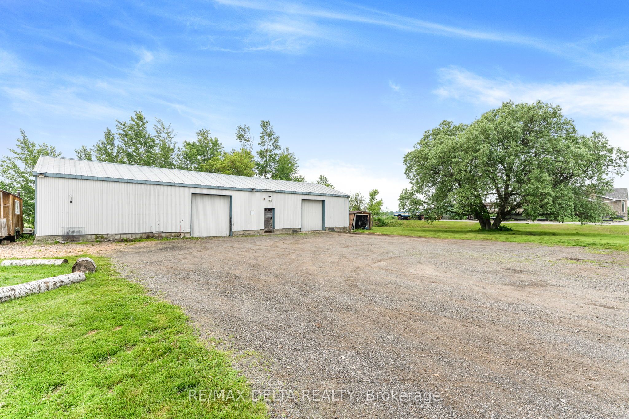 4062 Drouin Road Property Photo 27