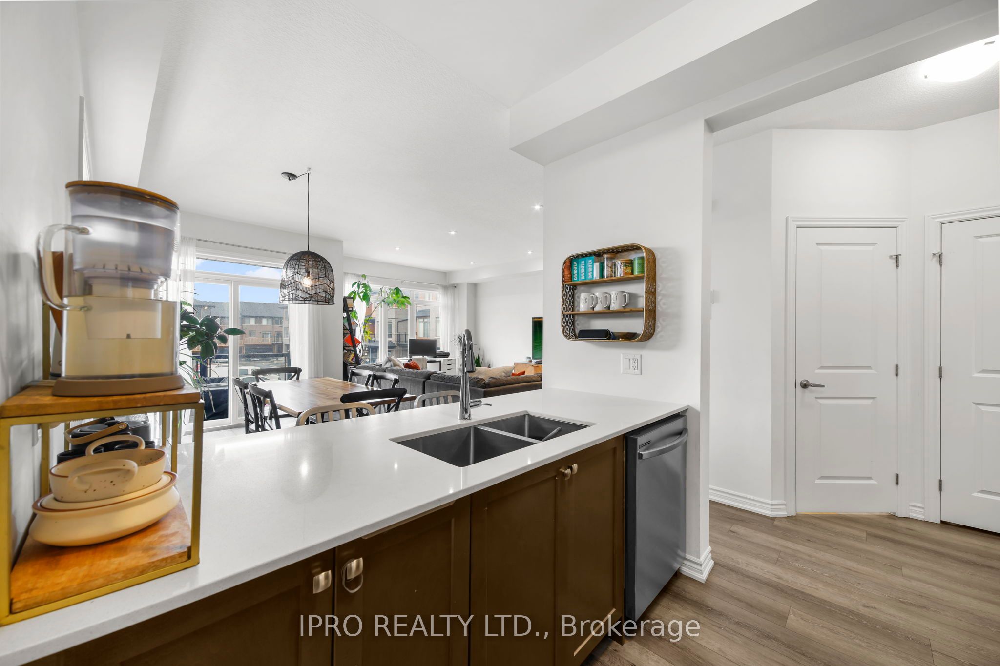 #123 - 61 Soho Street Property Photo 14