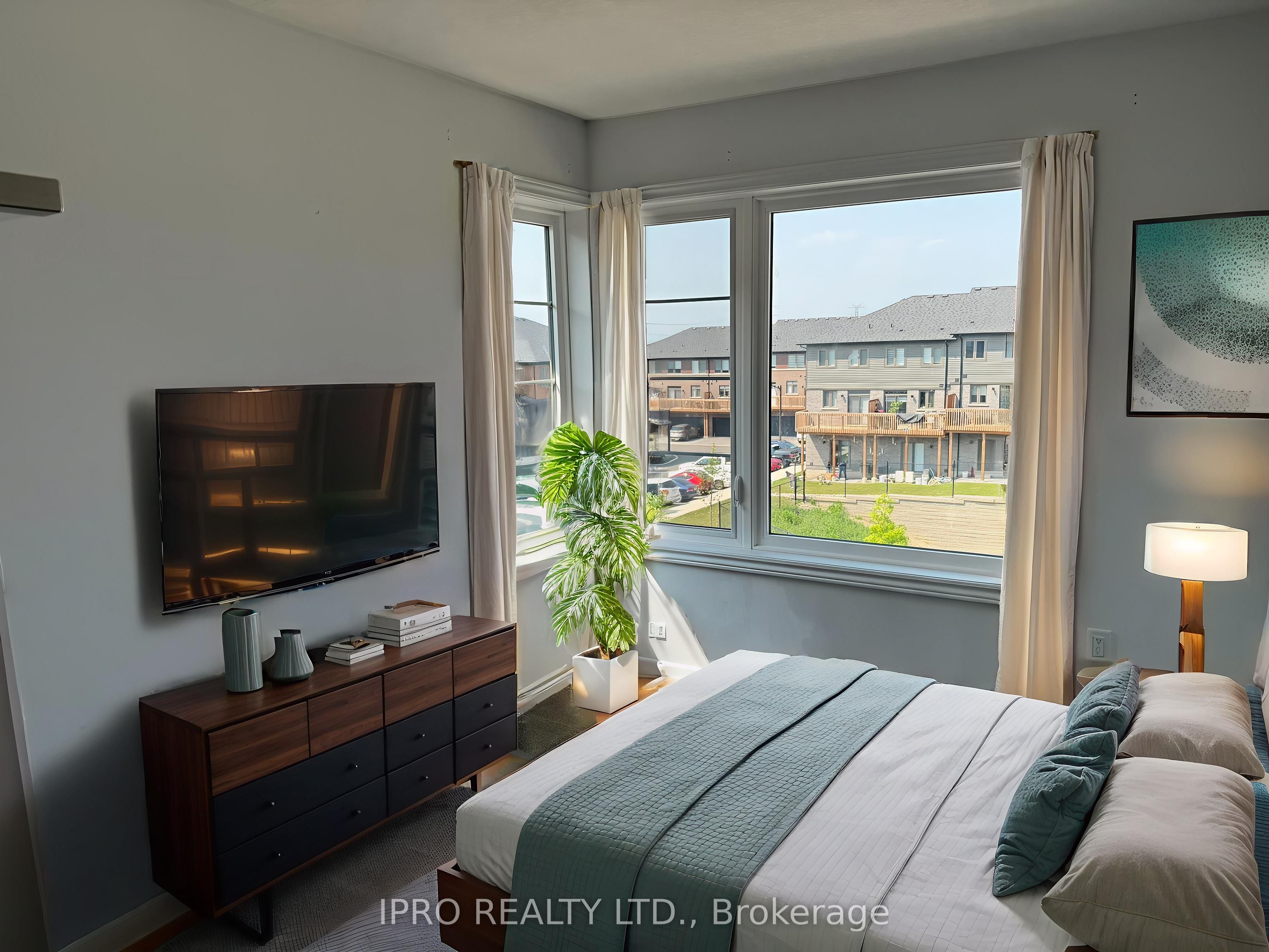 #123 - 61 Soho Street Property Photo 18