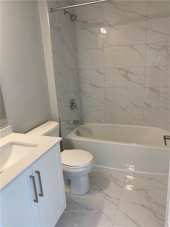 15 Queen St S Property Photo 9