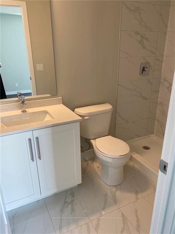 15 Queen St S Property Photo 11