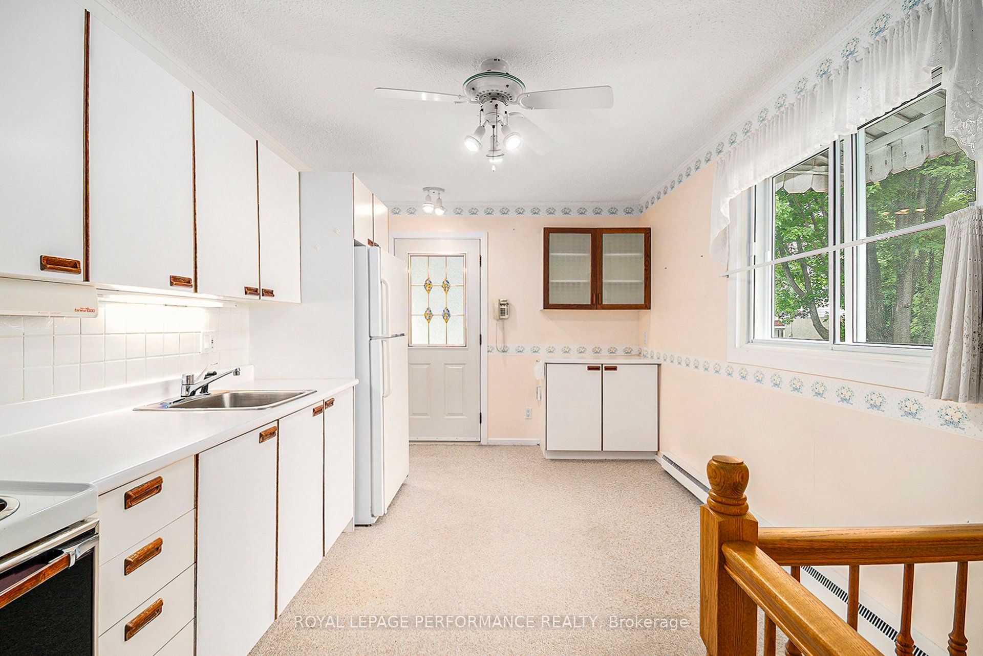 393 Allen Boulevard Property Photo 3