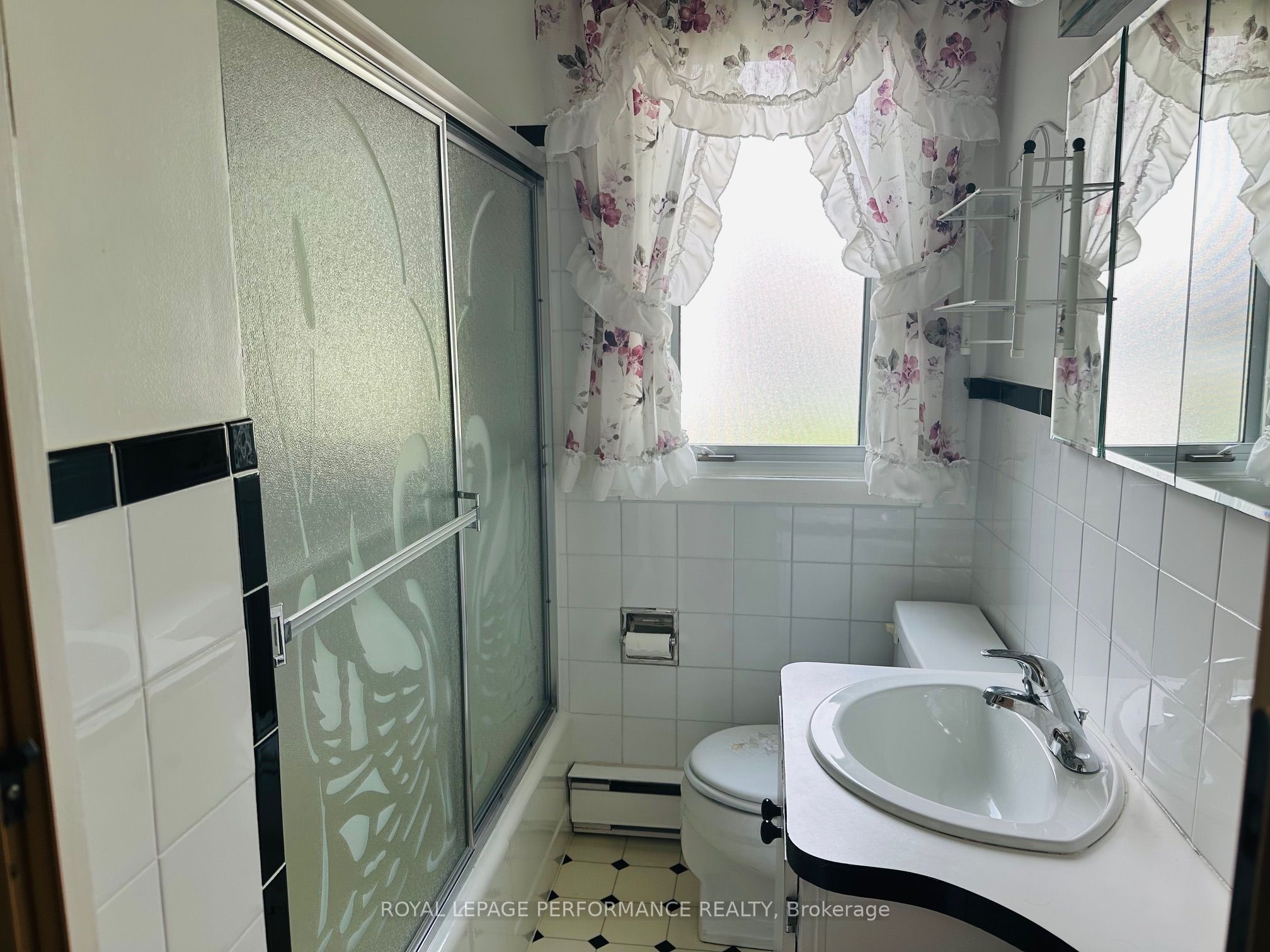 393 Allen Boulevard Property Photo 23