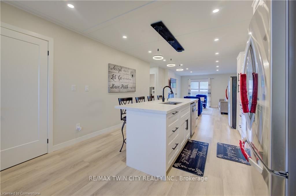 6 Hanlon Place Property Photo 9