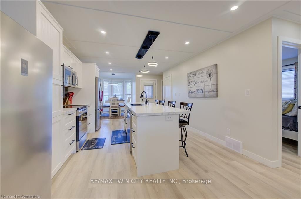 6 Hanlon Place Property Photo 13