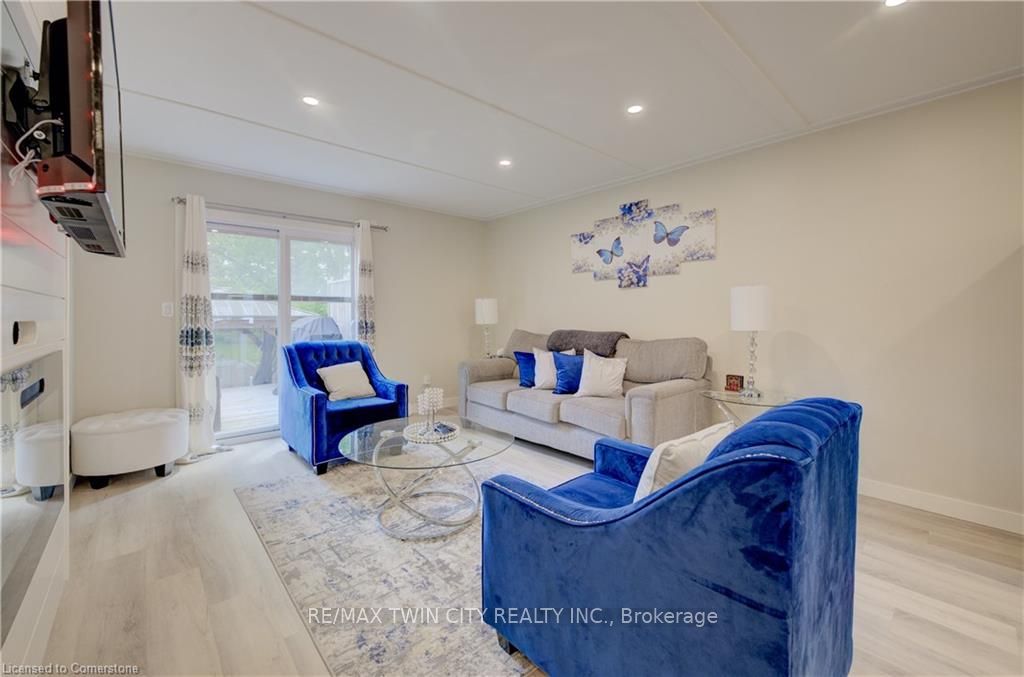 6 Hanlon Place Property Photo 15