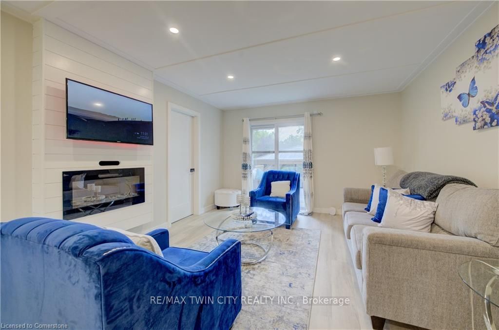 6 Hanlon Place Property Photo 16