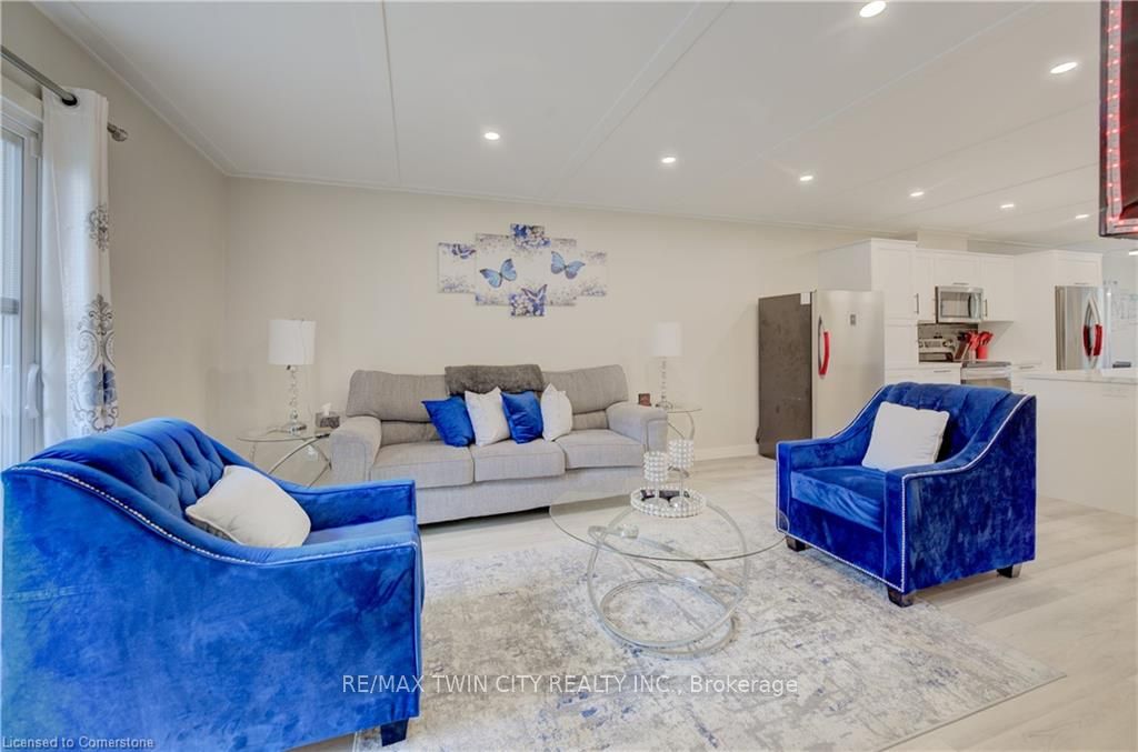 6 Hanlon Place Property Photo 18