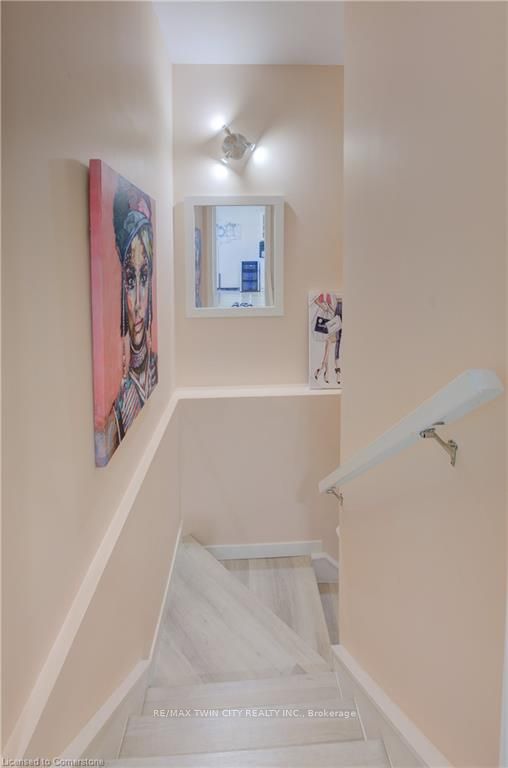 6 Hanlon Place Property Photo 27