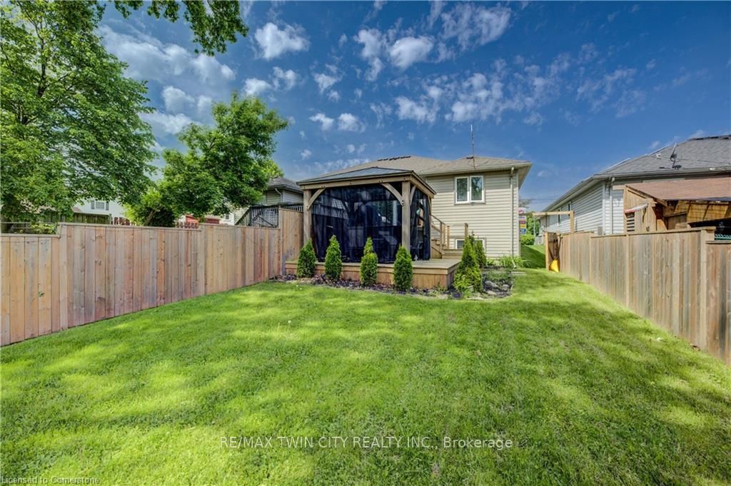 6 Hanlon Place Property Photo 38