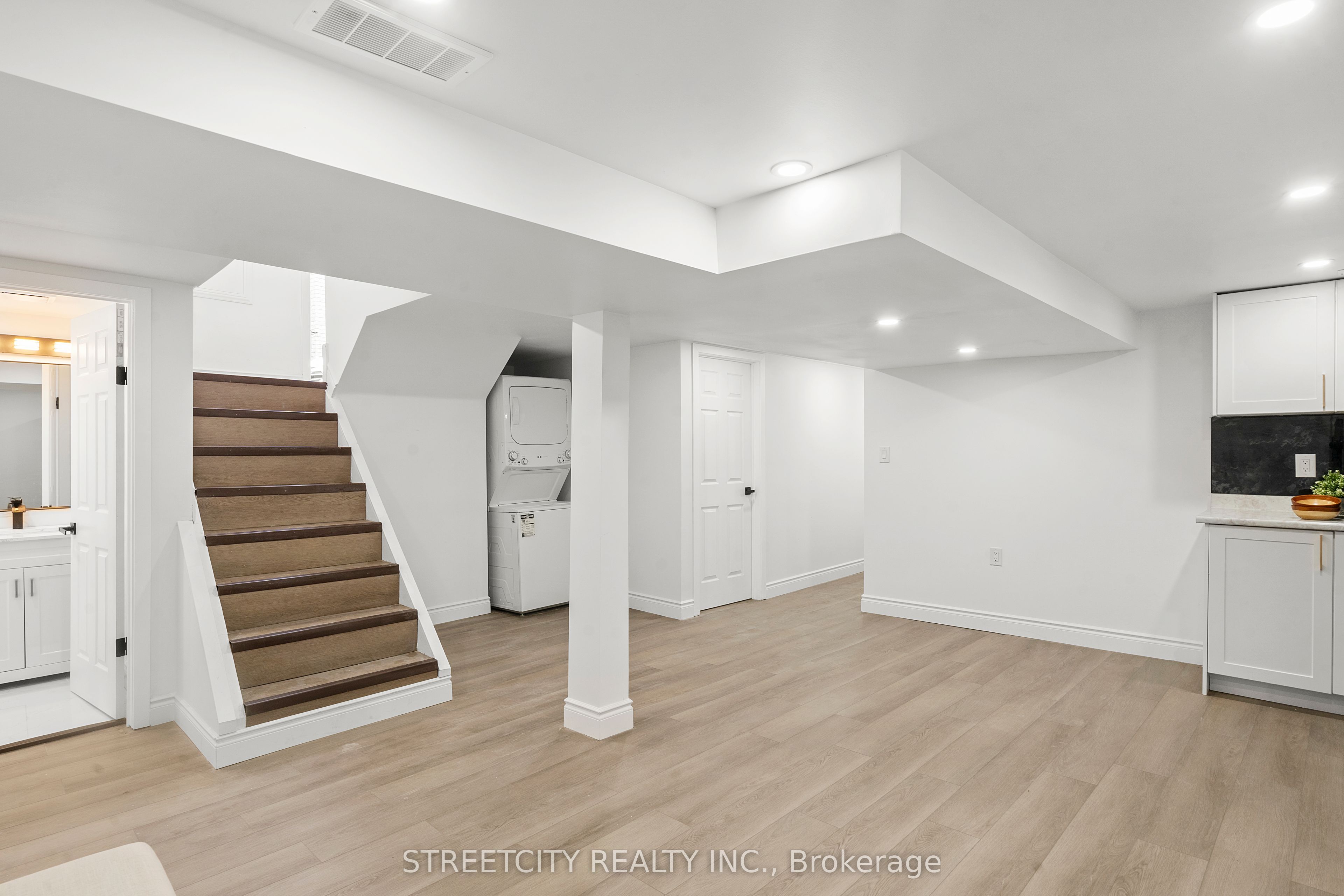79 Glass Ave Property Photo 28
