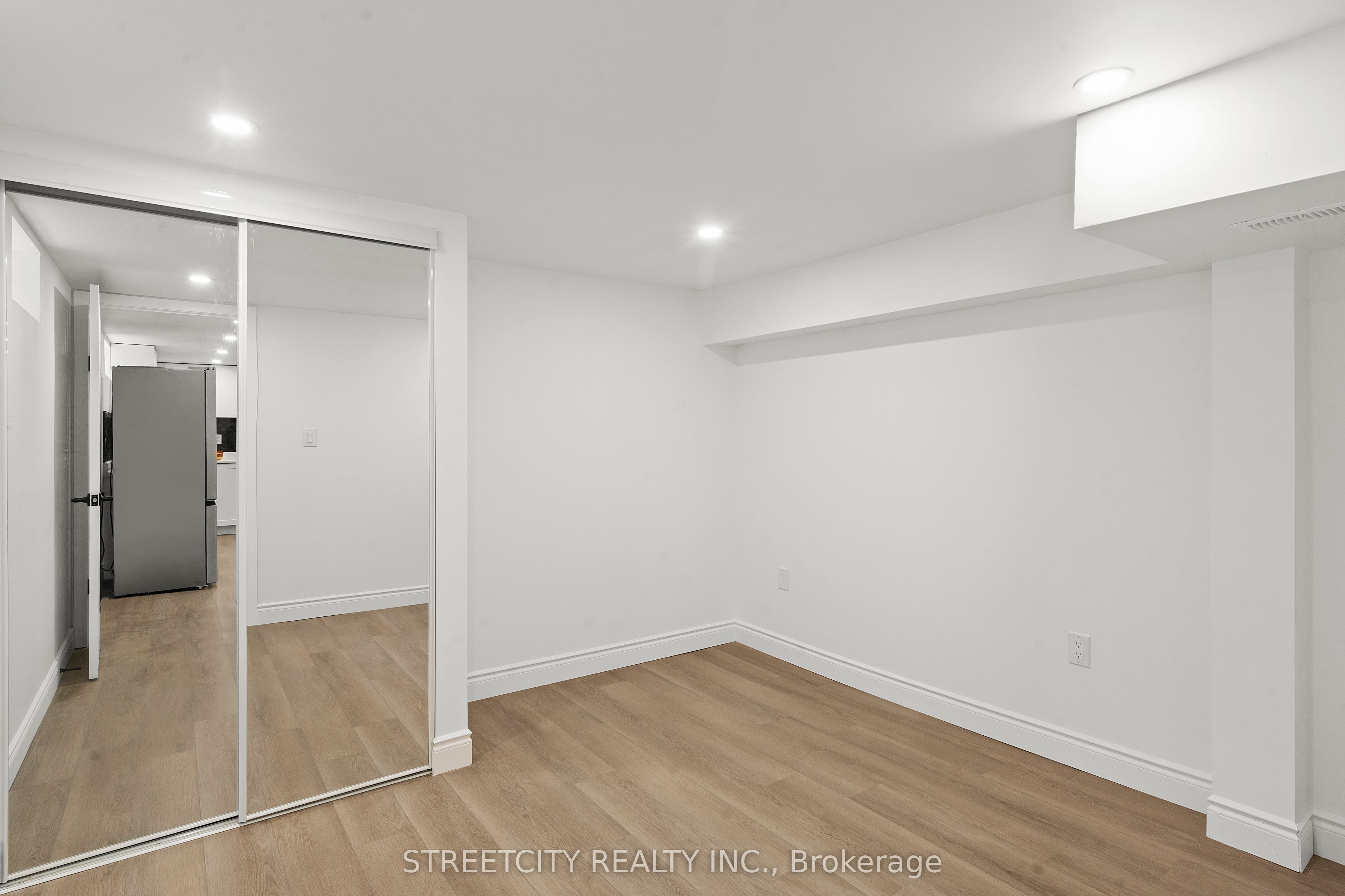 79 Glass Ave Property Photo 29