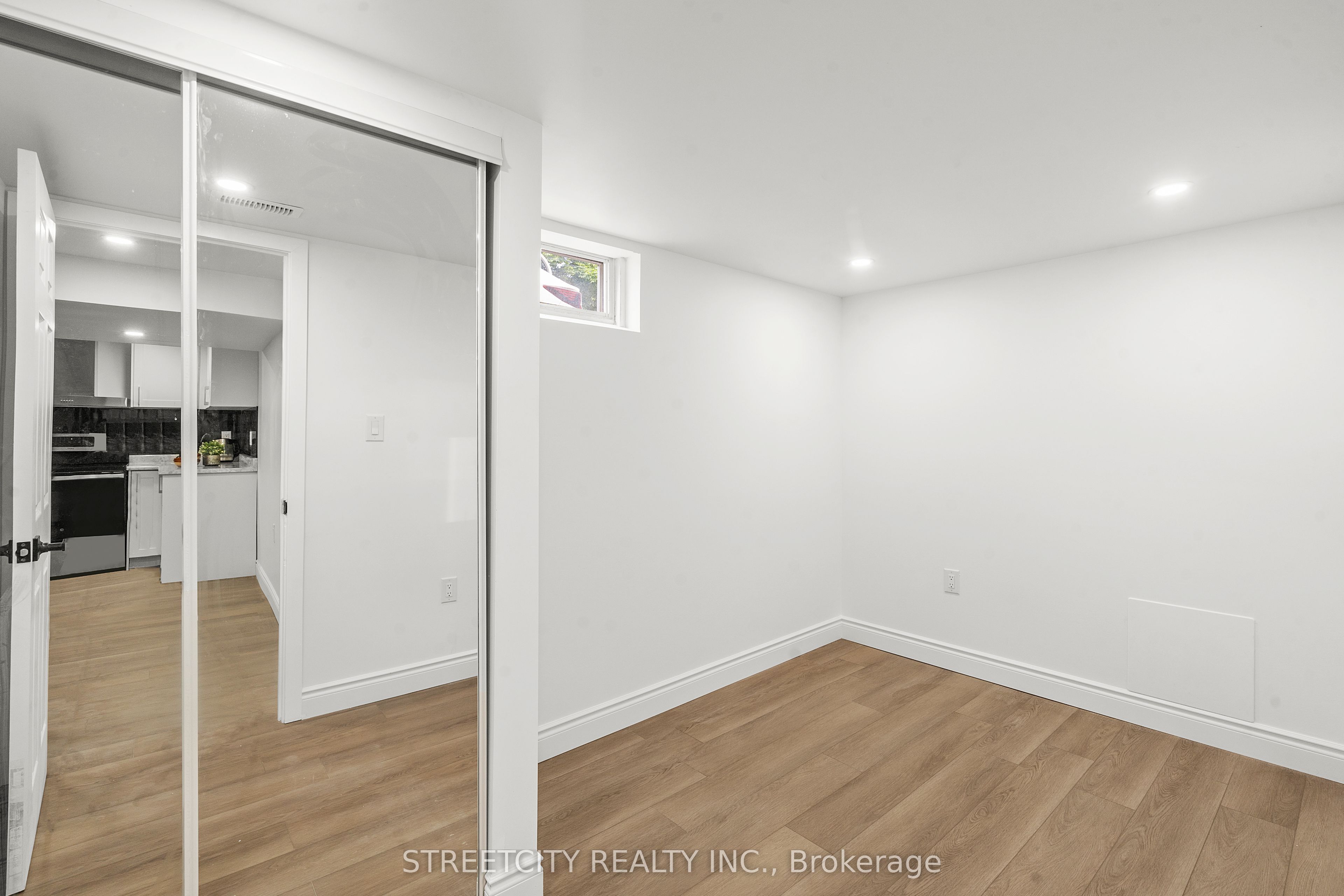 79 Glass Ave Property Photo 31