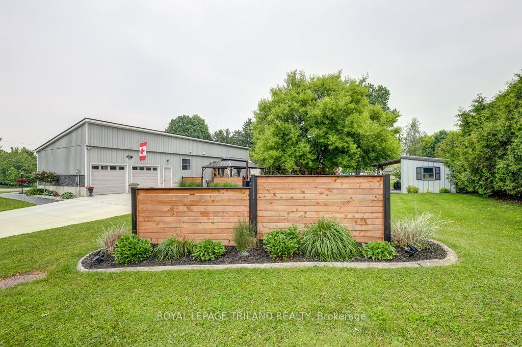 44155 Elm Line Property Photo 5