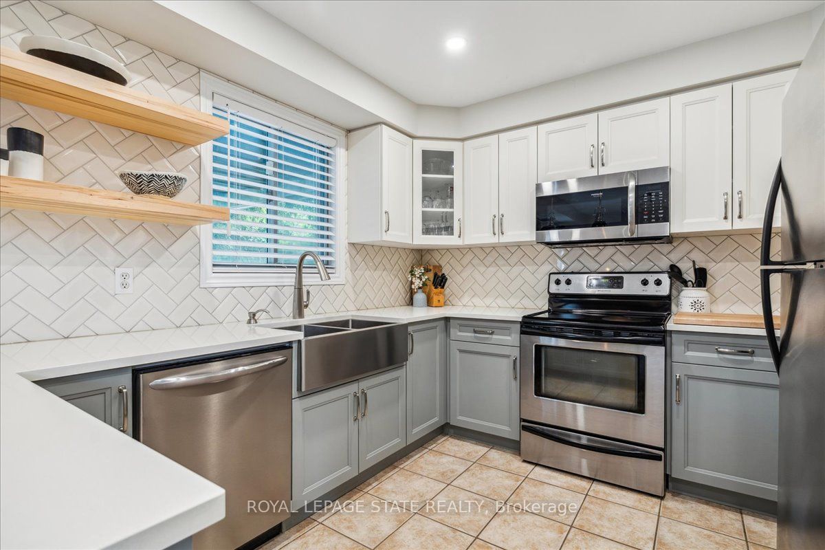 51 Napa Ln Property Photo 5