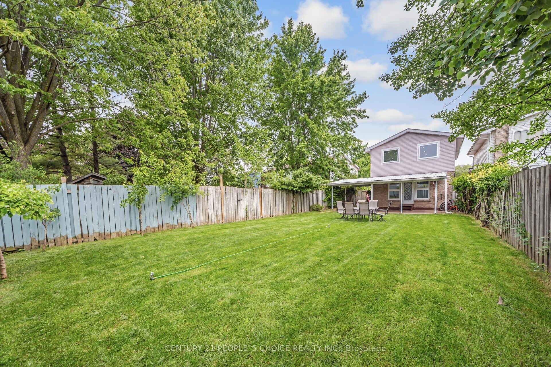 106 Queensdale Crescent Property Photo 49