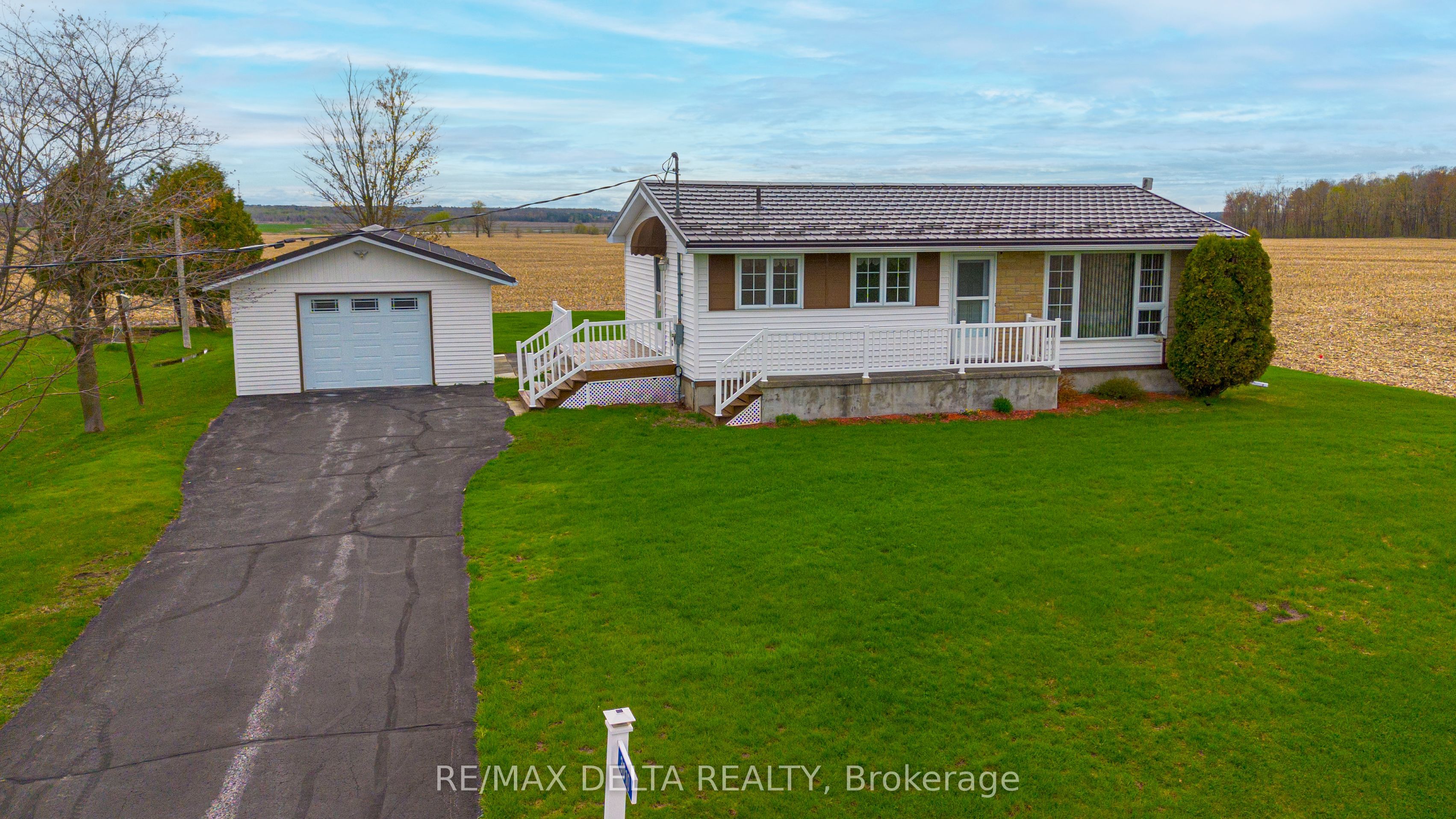 3010 Chemin Rollin Road Property Photo 1