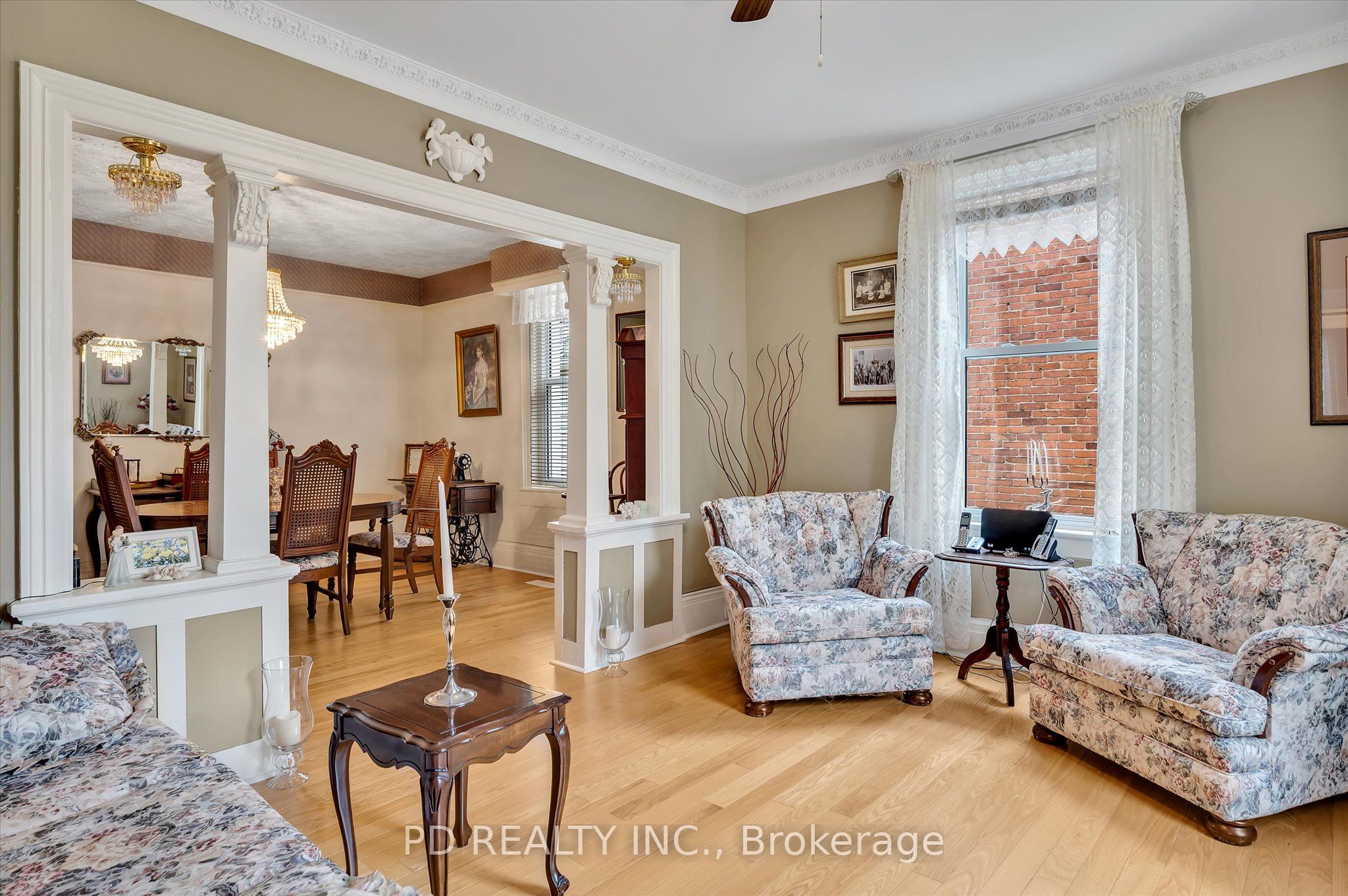 8 Regent Street Property Photo 11