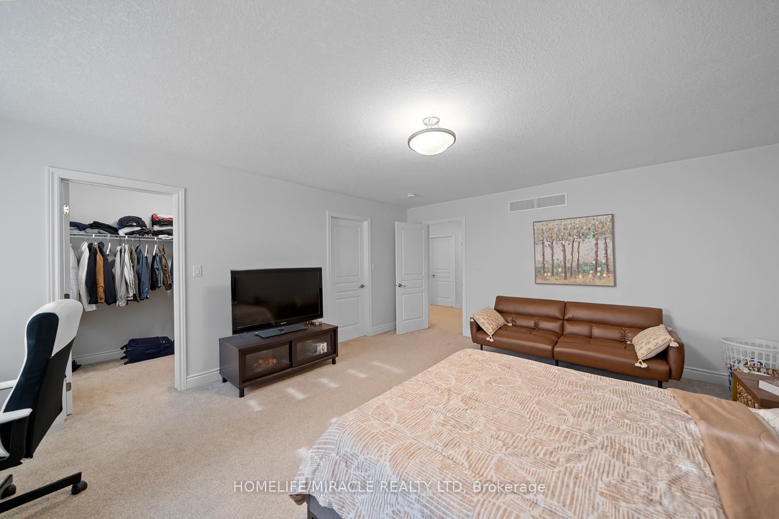 260 Holden St Property Photo 31