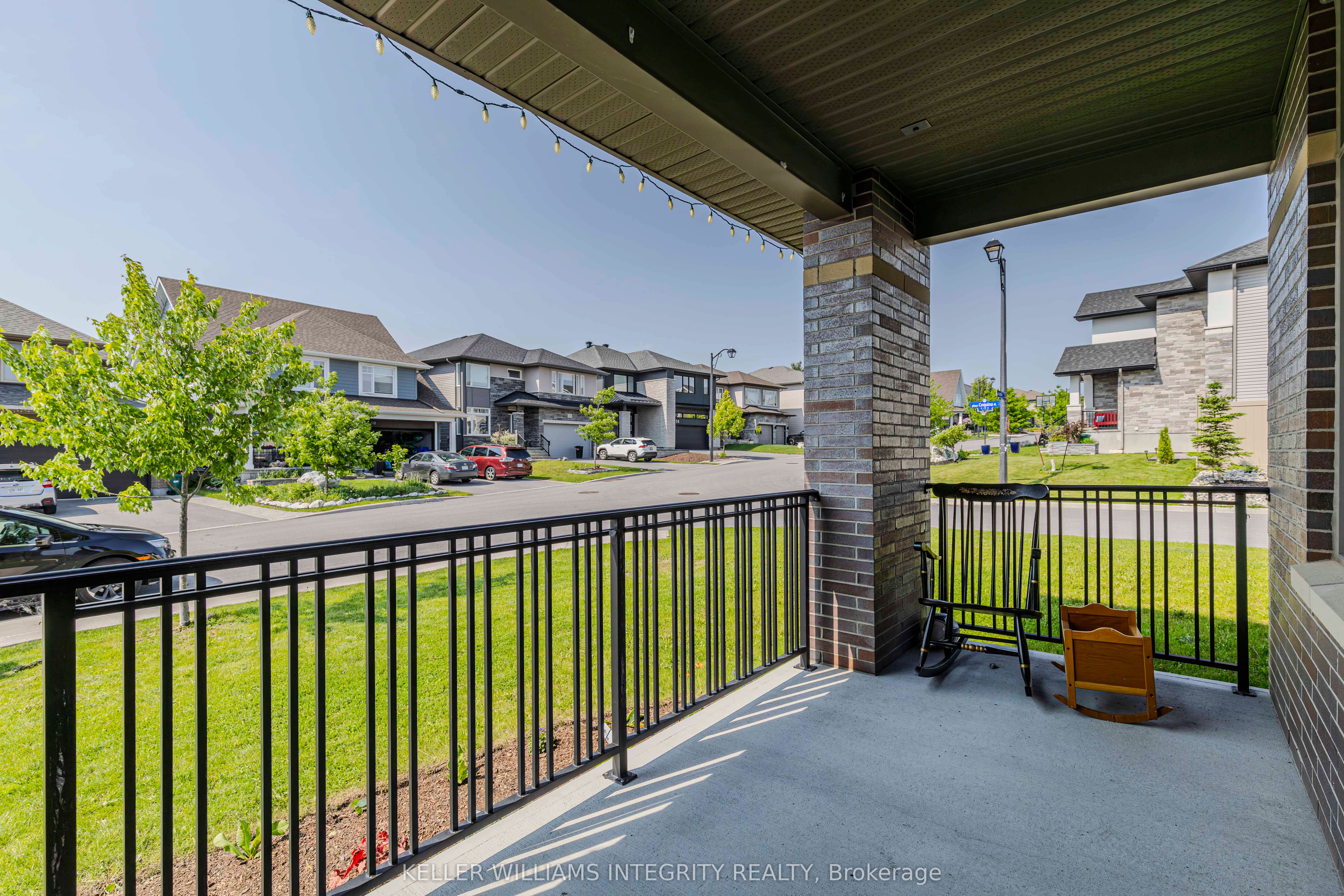 131 Escarpment Cres Property Photo 5
