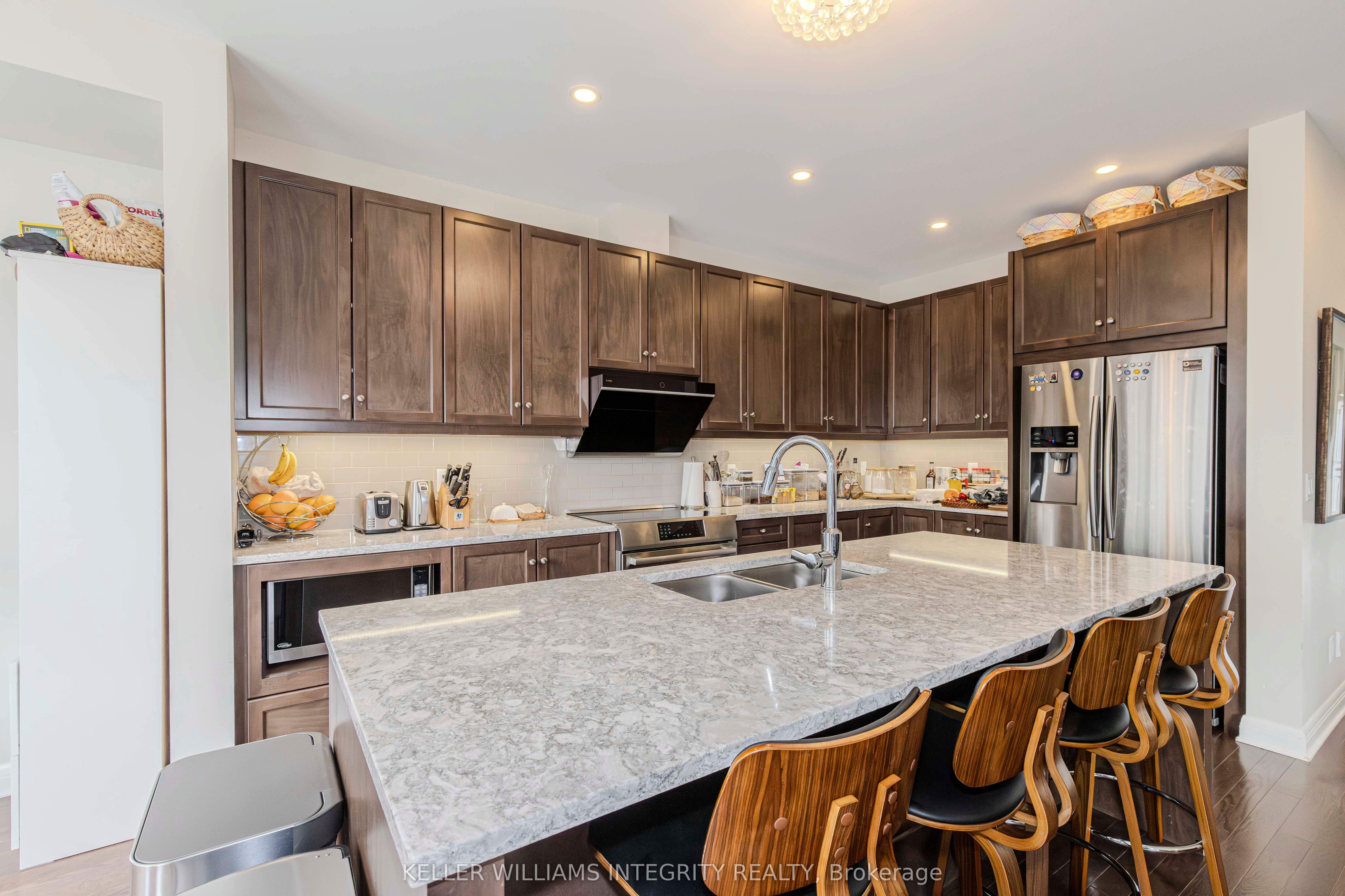 131 Escarpment Cres Property Photo 13