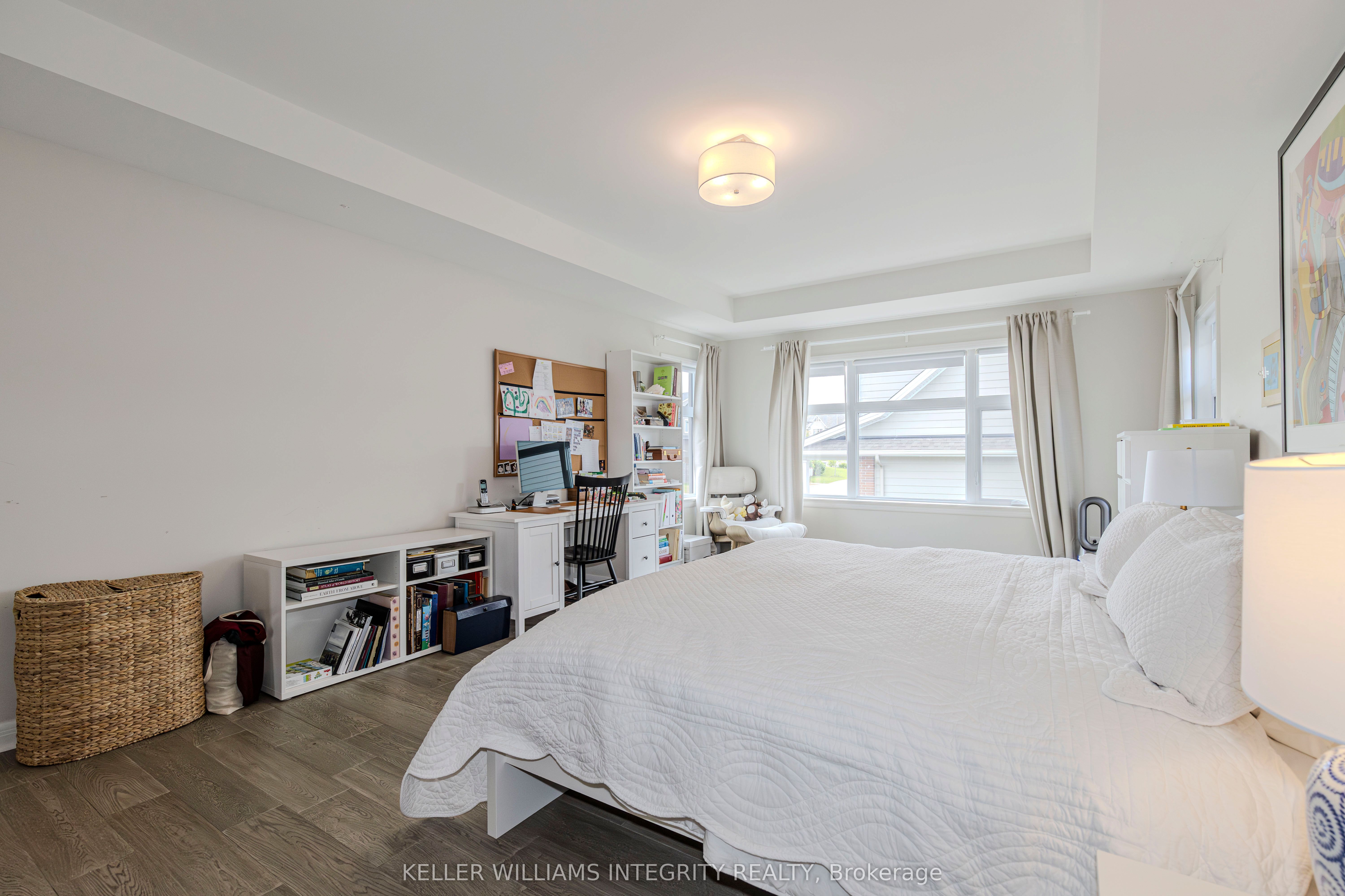 131 Escarpment Cres Property Photo 22