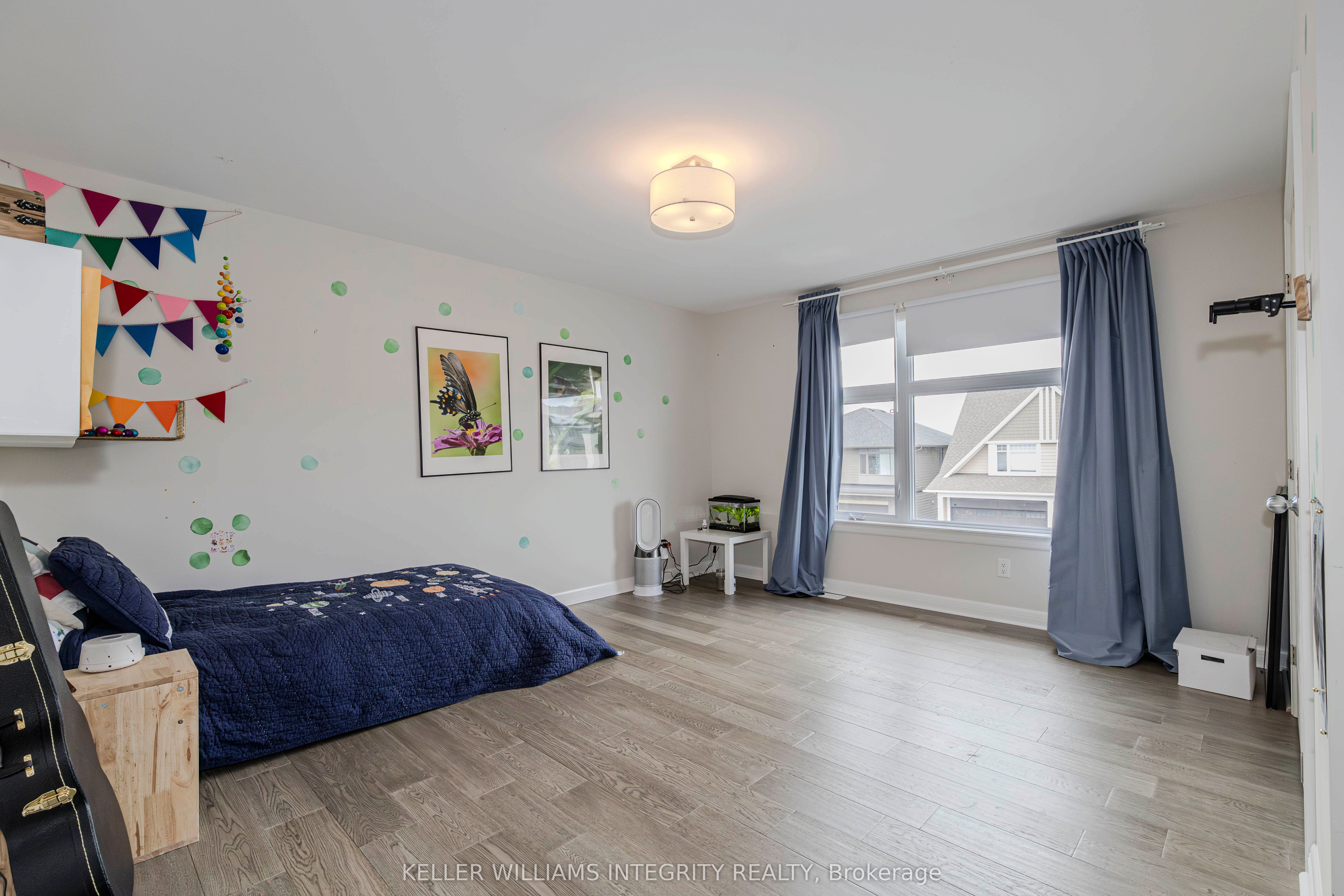 131 Escarpment Cres Property Photo 25