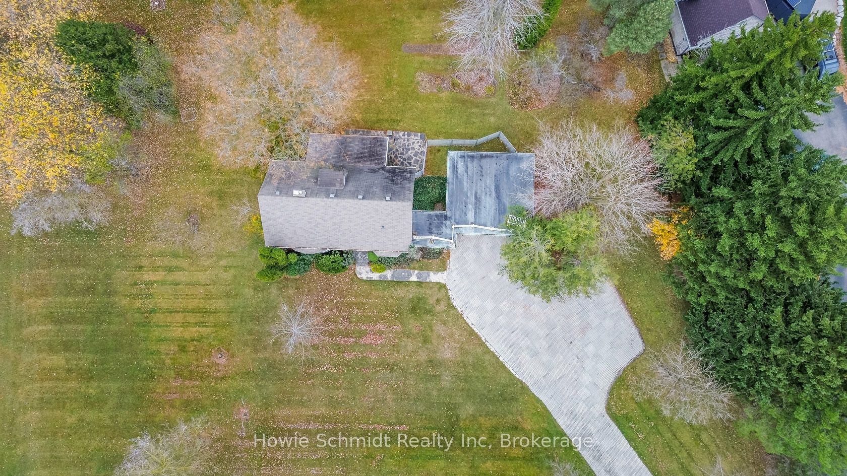 2341 Snyders Rd E Property Photo 4