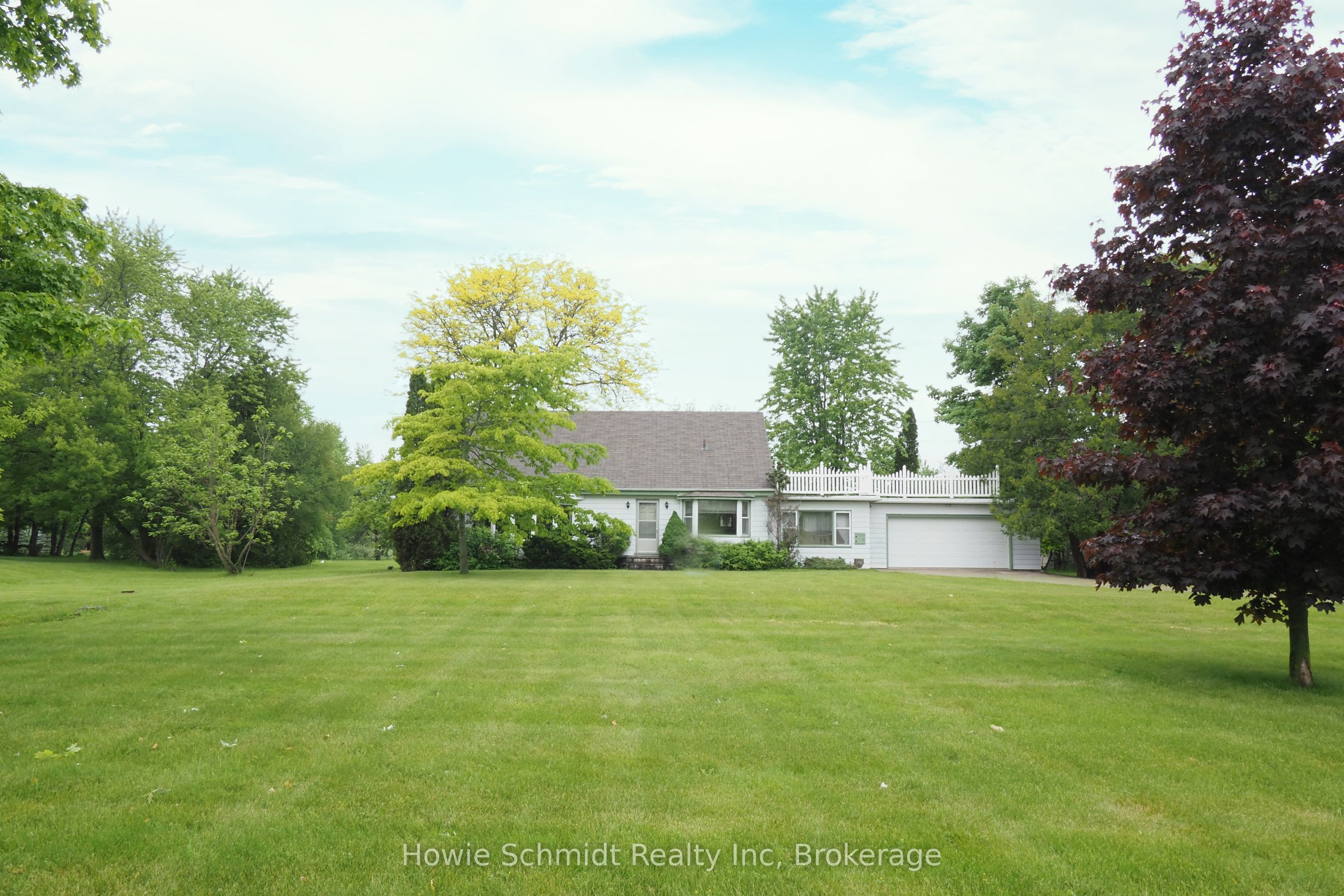 2341 Snyders Rd E Property Photo 5