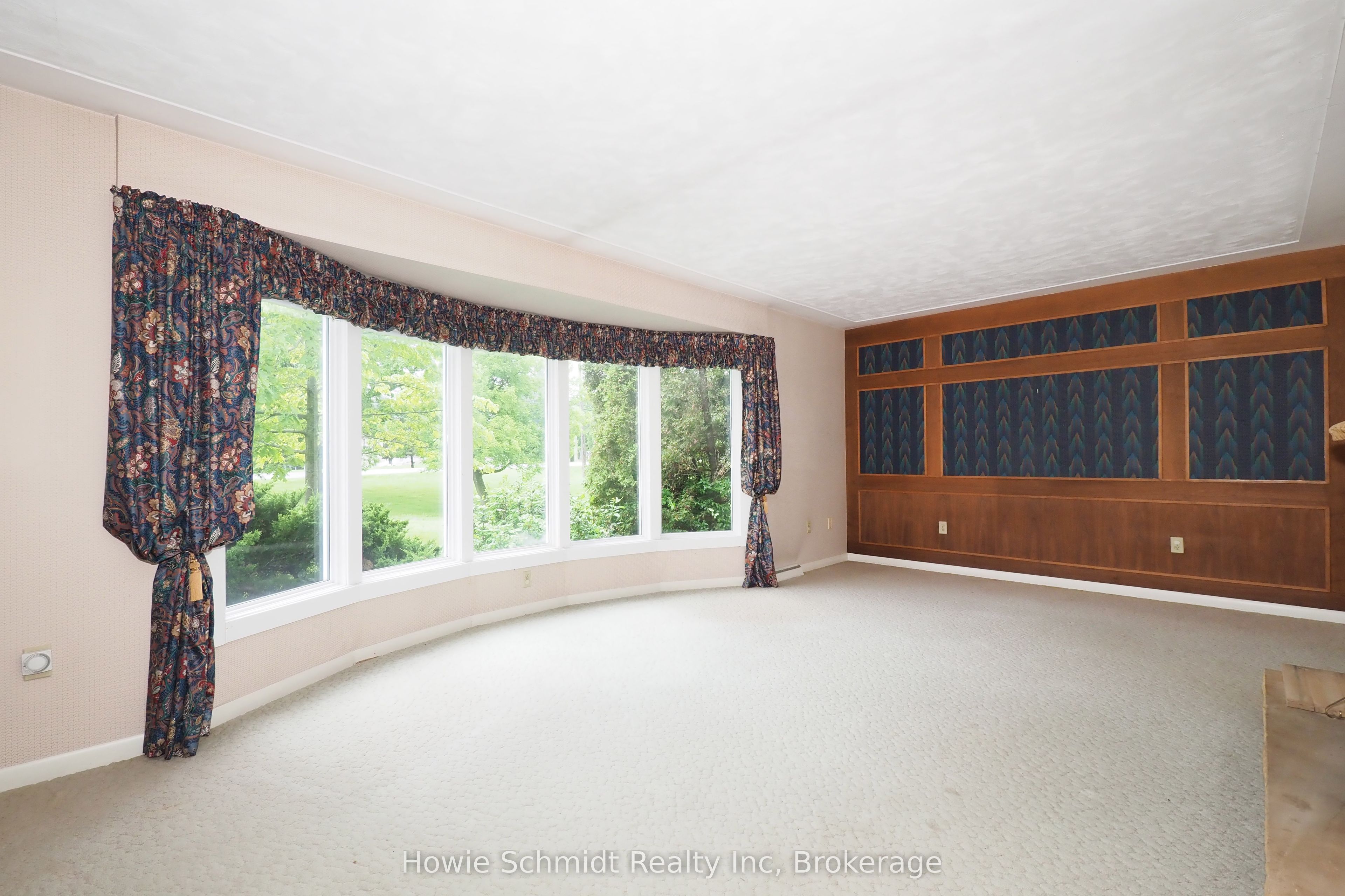 2341 Snyders Rd E Property Photo 13