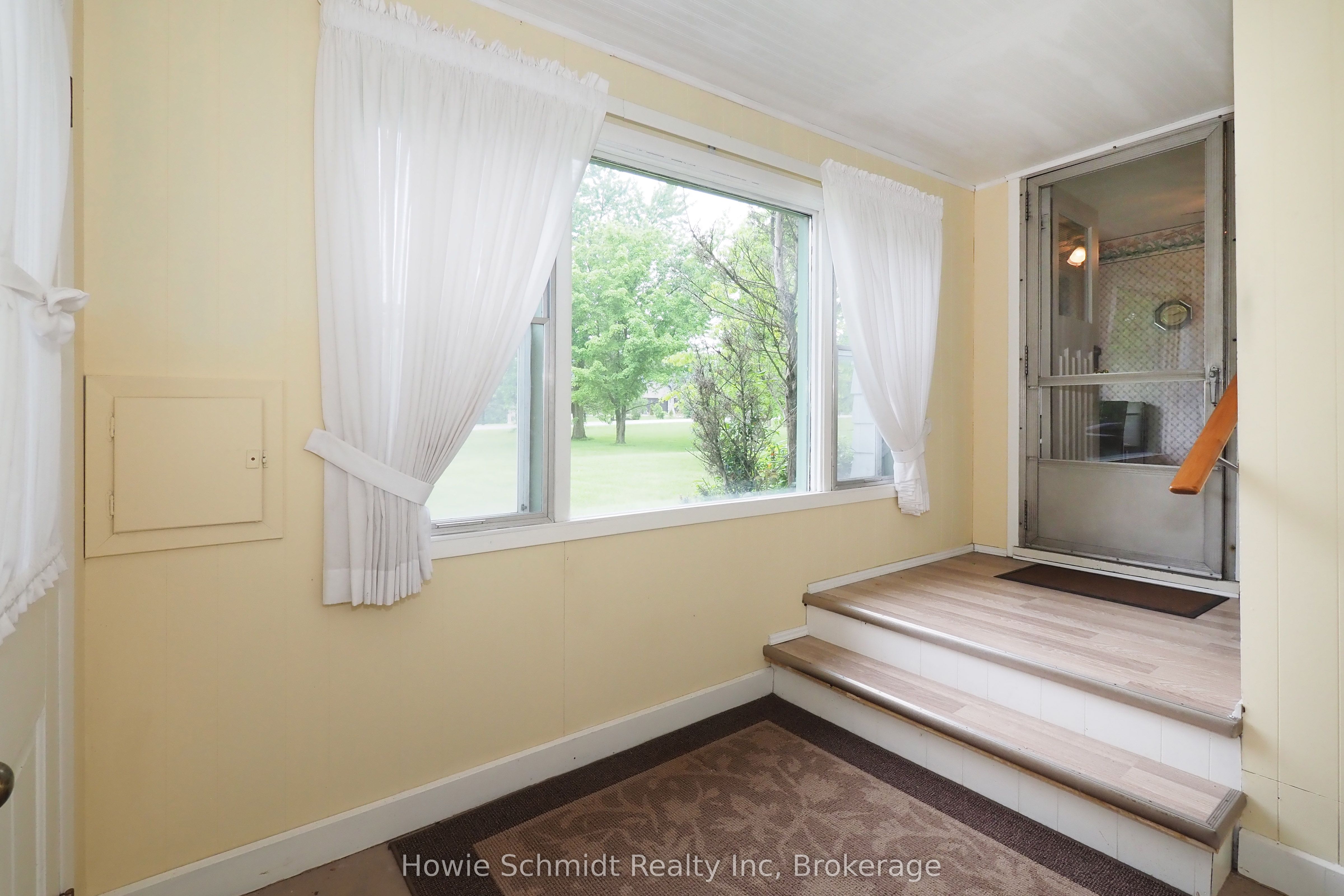 2341 Snyders Rd E Property Photo 18