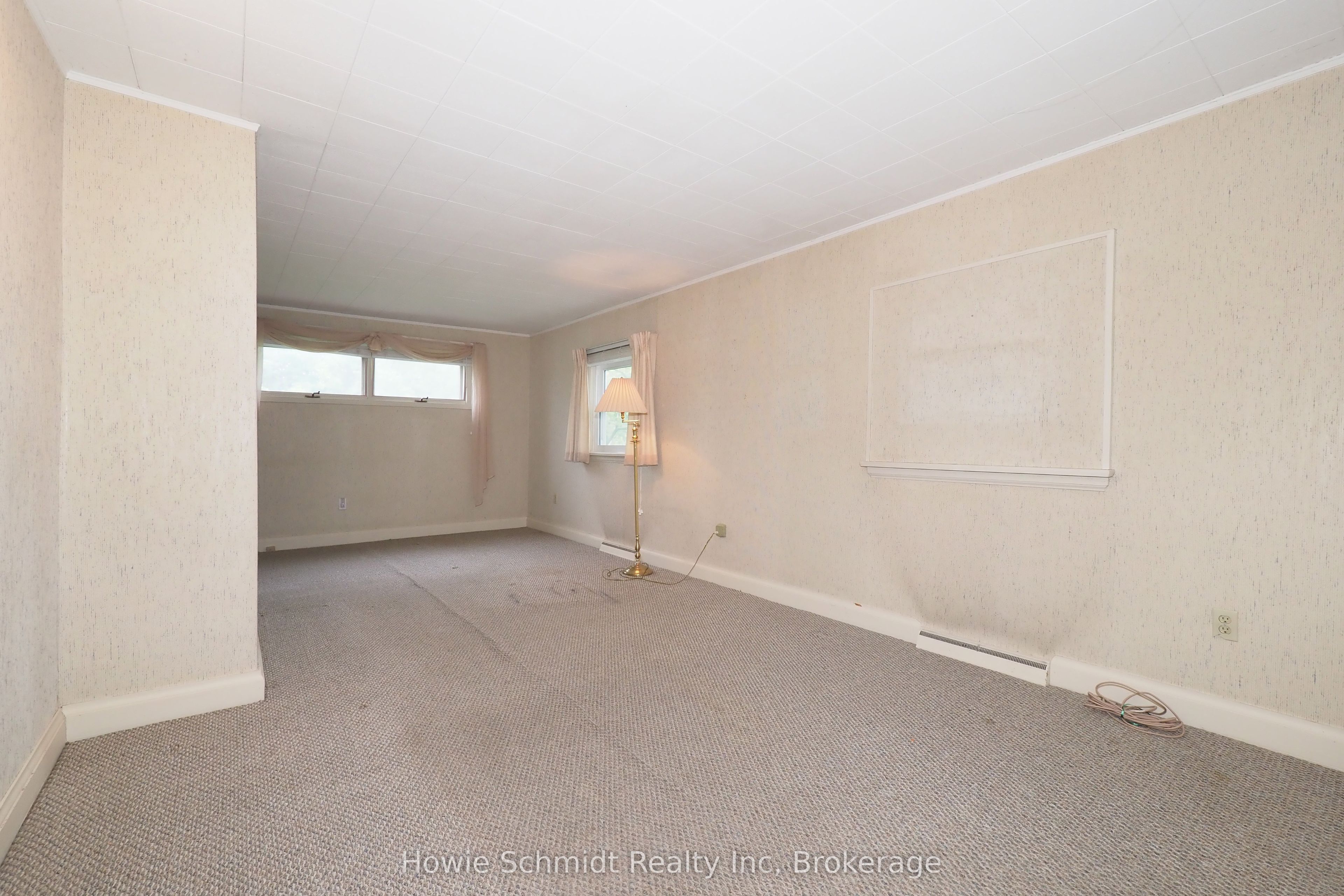 2341 Snyders Rd E Property Photo 19