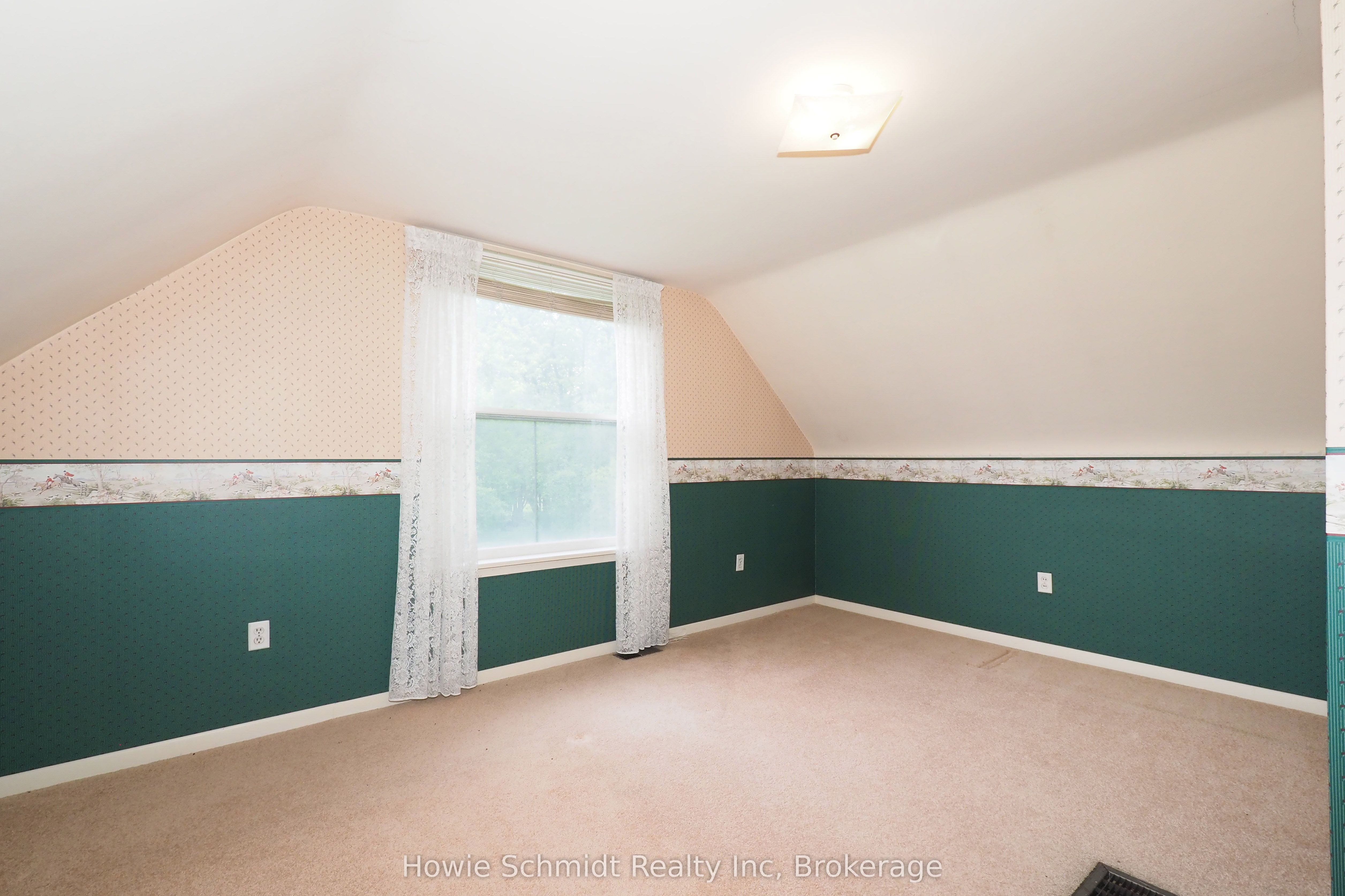 2341 Snyders Rd E Property Photo 29