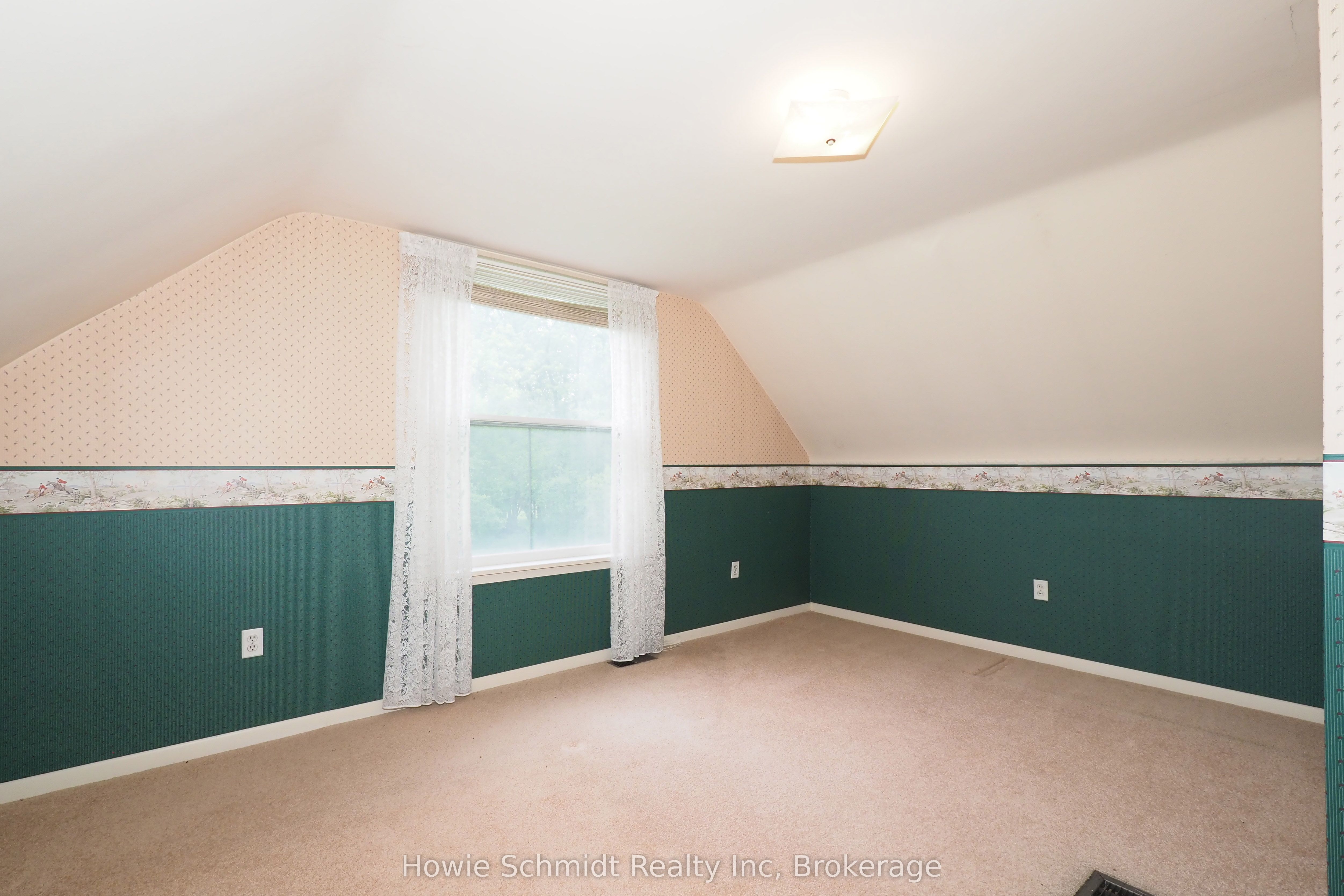 2341 Snyders Rd E Property Photo 30